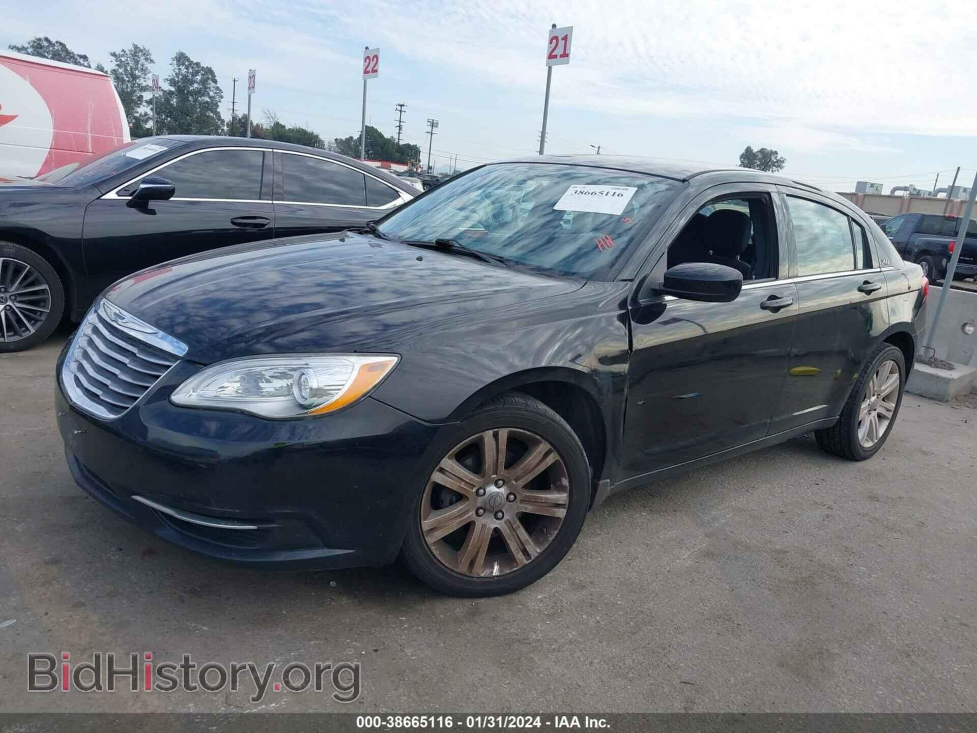 2012 CHRYSLER 200 - VIN: 1C3CCBBB5CN302507 - Photo 2