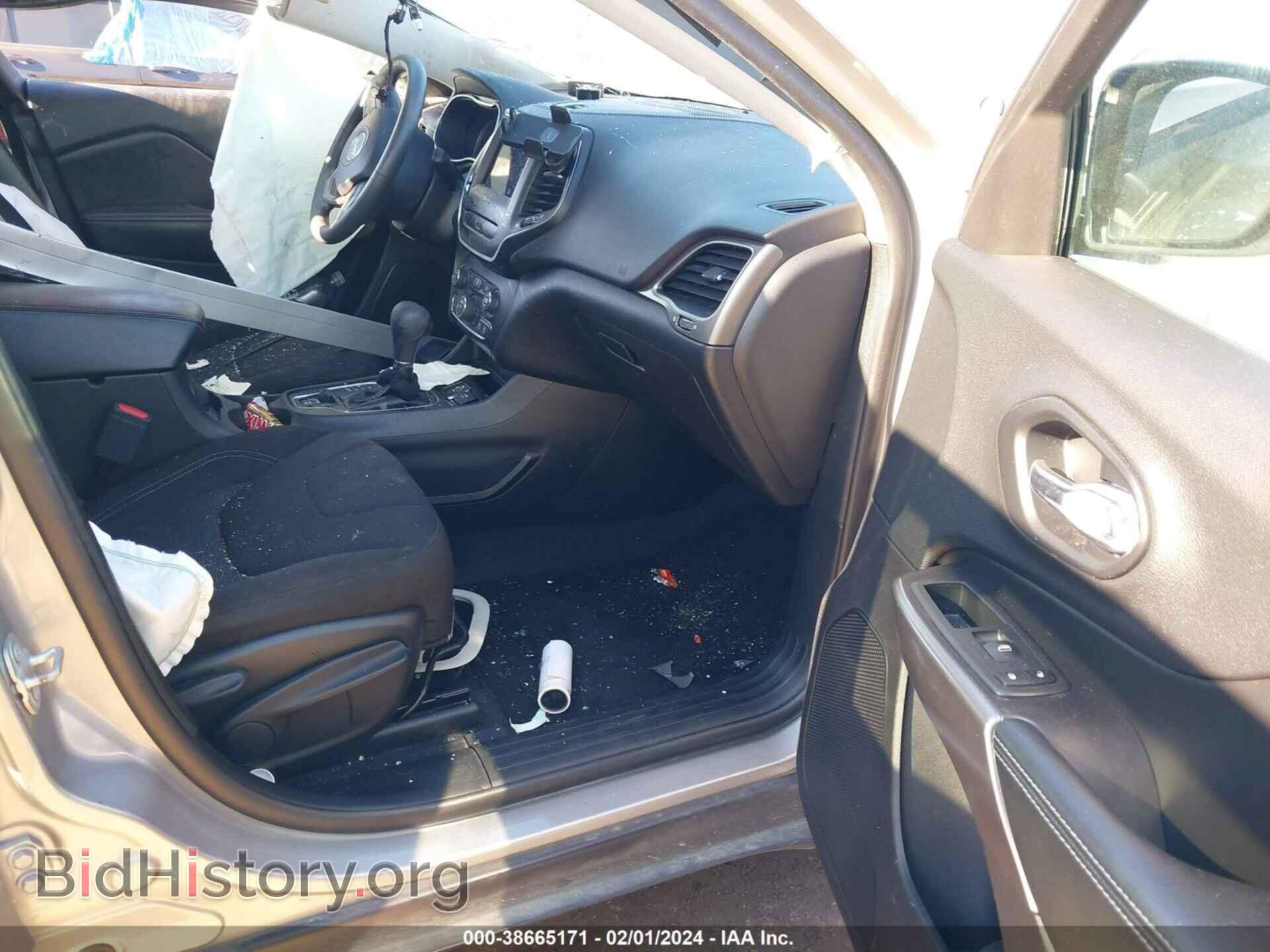 2020 JEEP CHEROKEE - VIN: 1C4PJLCB0LD595732 - Фото 5