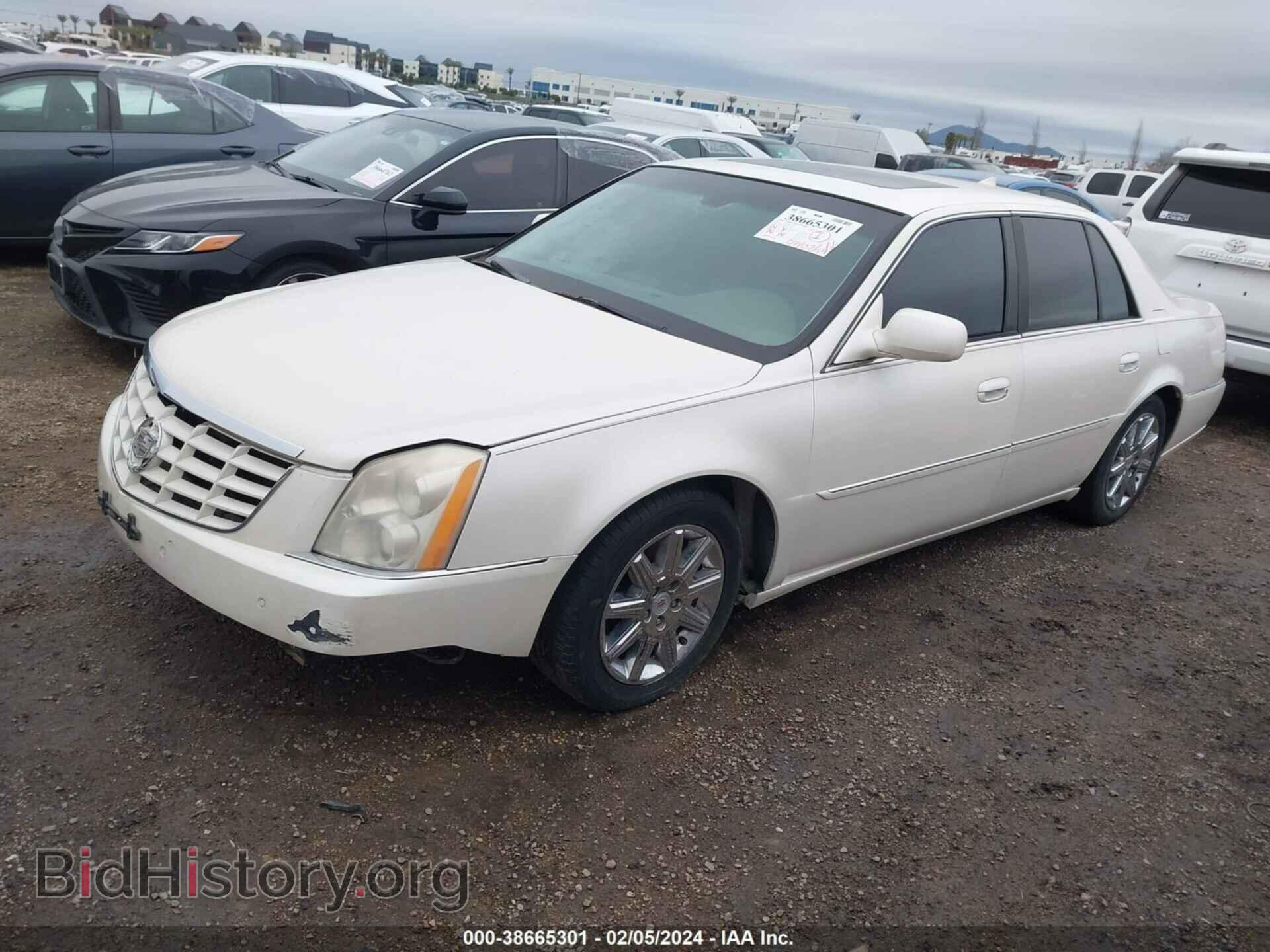 2011 CADILLAC DTS - VIN: 1G6KH5E62BU129089 - Фото 2