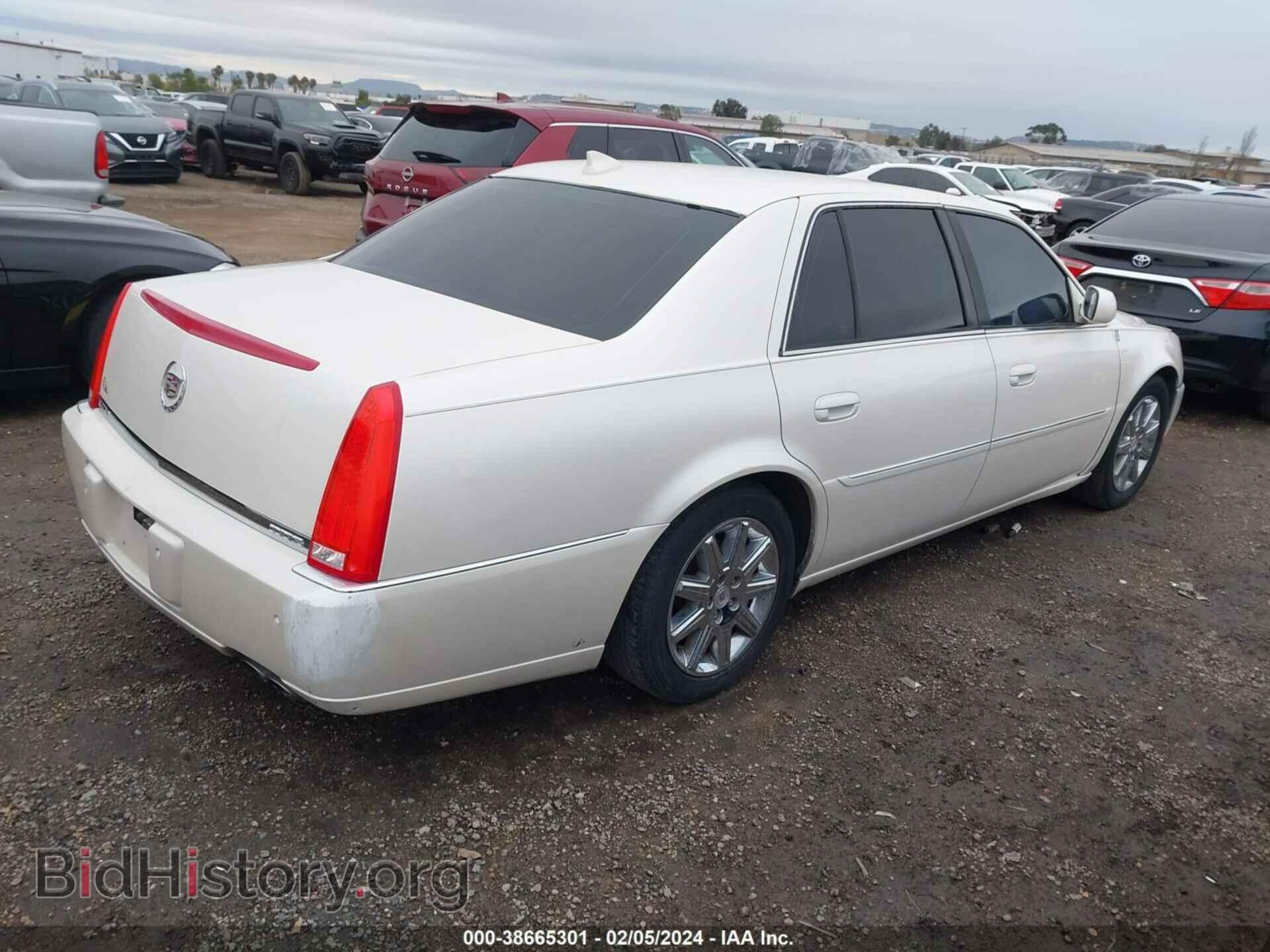 2011 CADILLAC DTS - VIN: 1G6KH5E62BU129089 - Фото 4