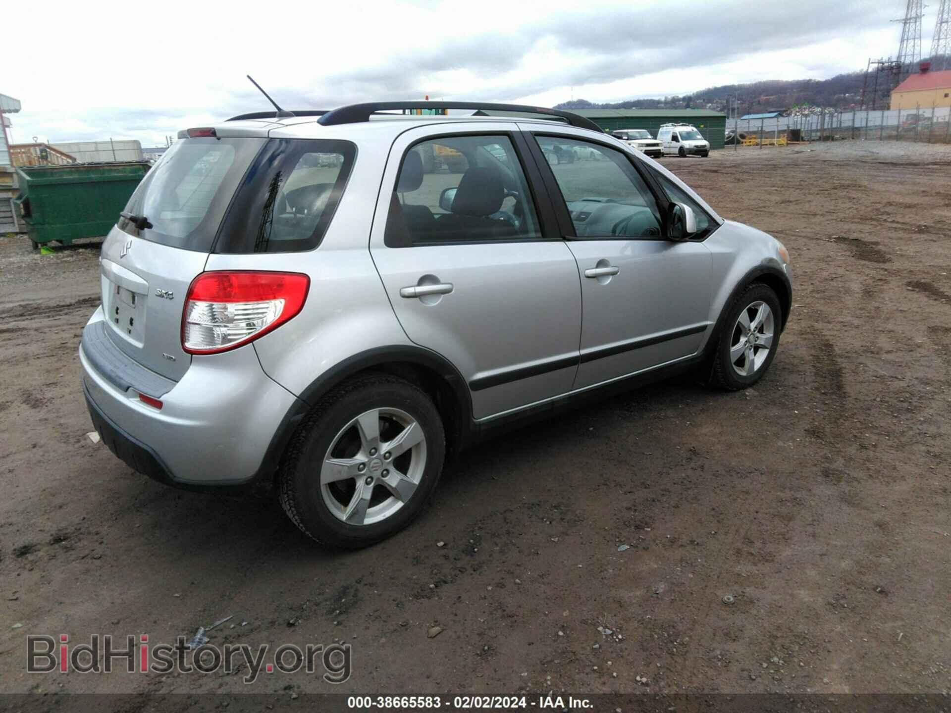 2011 SUZUKI SX4 - VIN: JS2YB5A32B6300292 - Photo 4