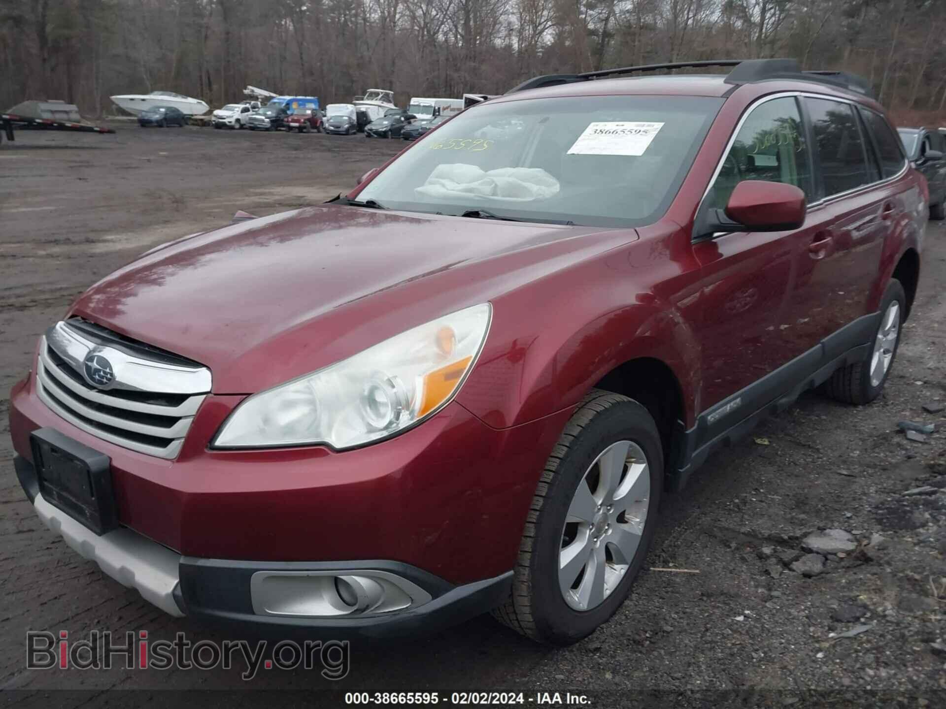 2011 SUBARU OUTBACK - VIN: 4S4BRBKC4B3351704 - Фото 2