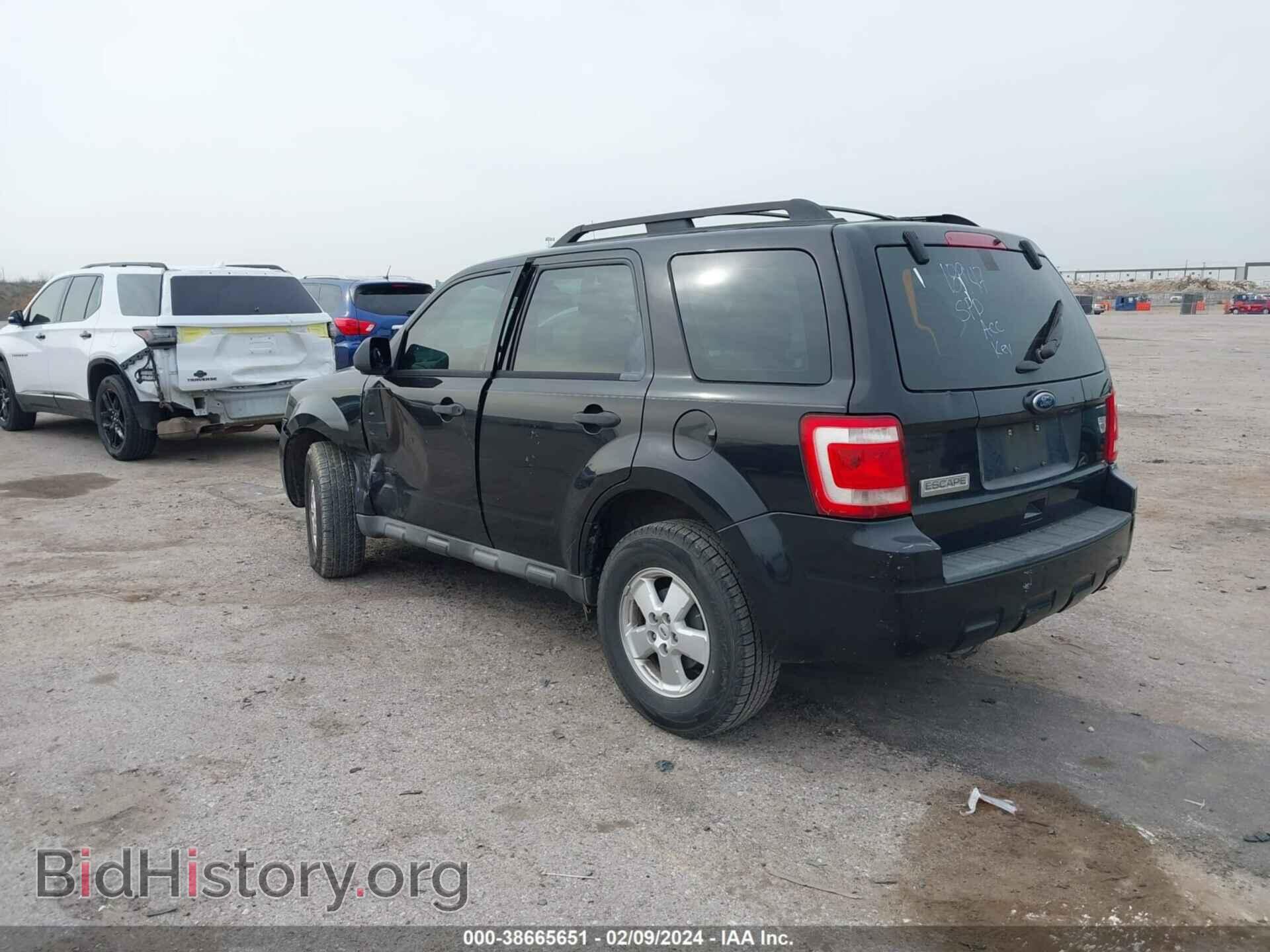 2011 FORD ESCAPE - VIN: 1FMCU0C77BKC51207 - Photo 3