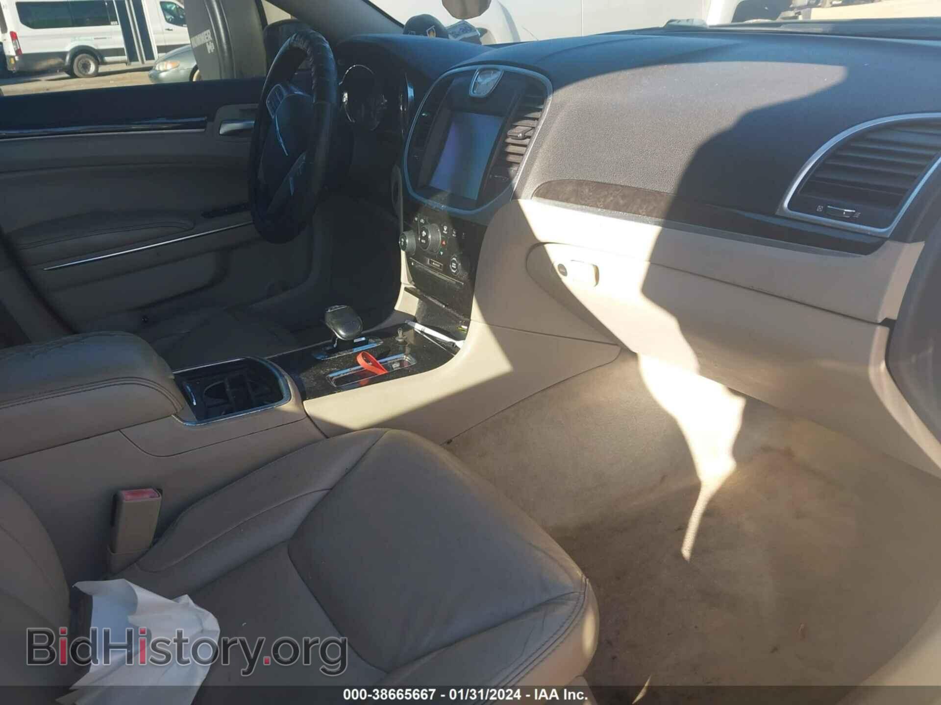 2012 CHRYSLER 300 - VIN: 2C3CCACG7CH199474 - Фото 5