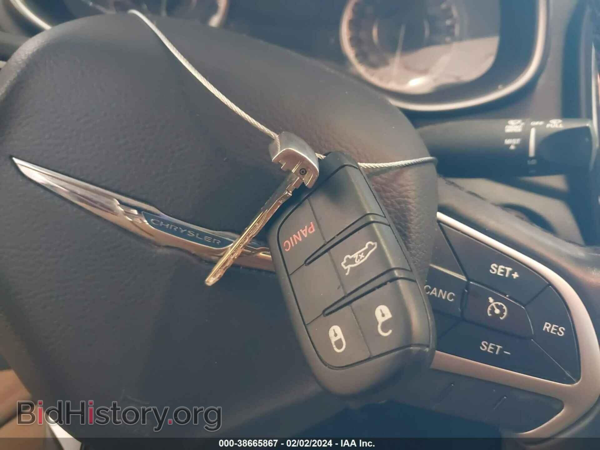 2015 CHRYSLER 200 - VIN: 1C3CCCAB5FN573336 - Фото 11