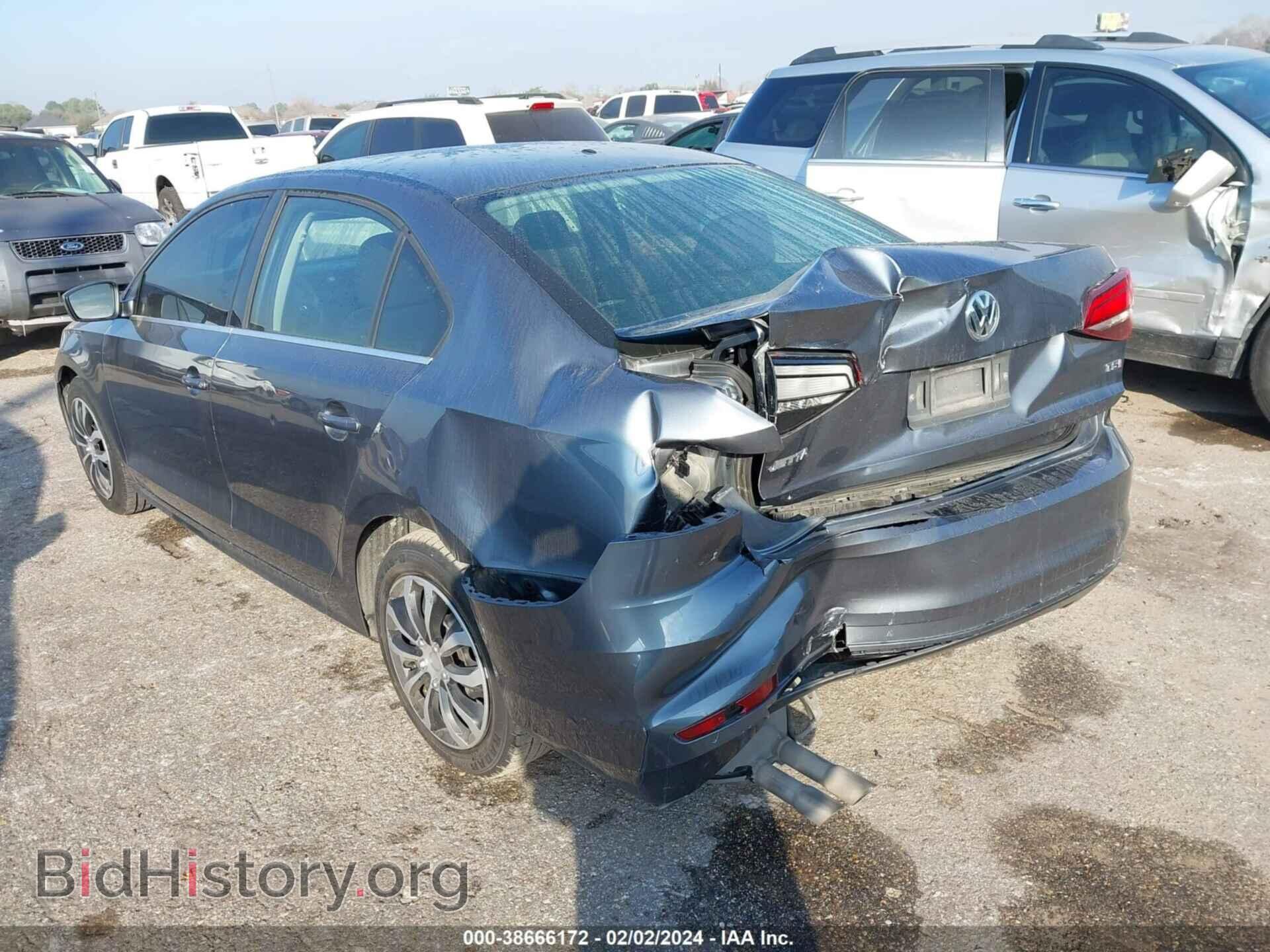 2017 VOLKSWAGEN JETTA - VIN: 3VW2B7AJ9HM322869 - Фото 3
