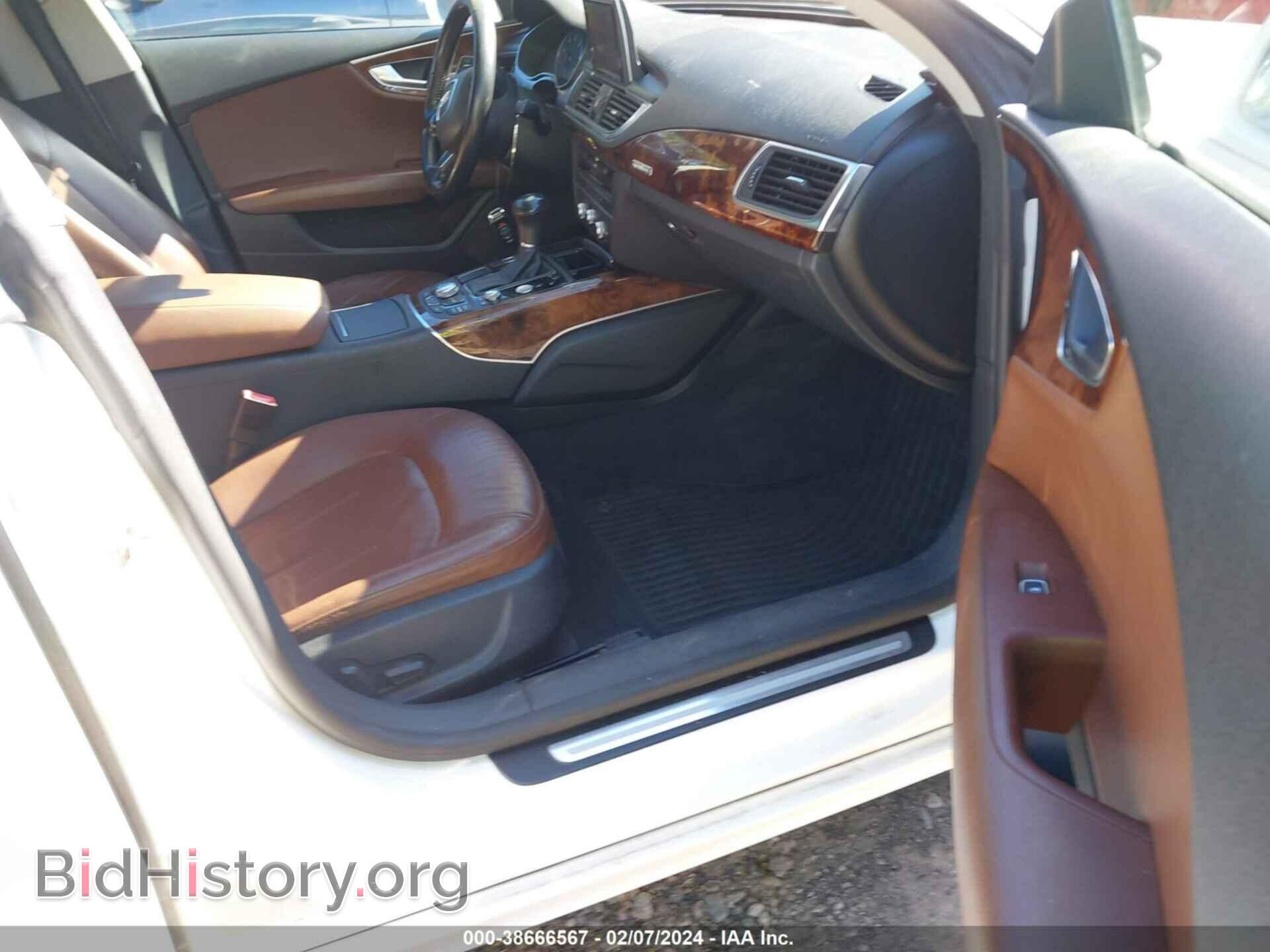 2012 AUDI A7 - VIN: WAUYGAFC5CN080258 - Photo 5