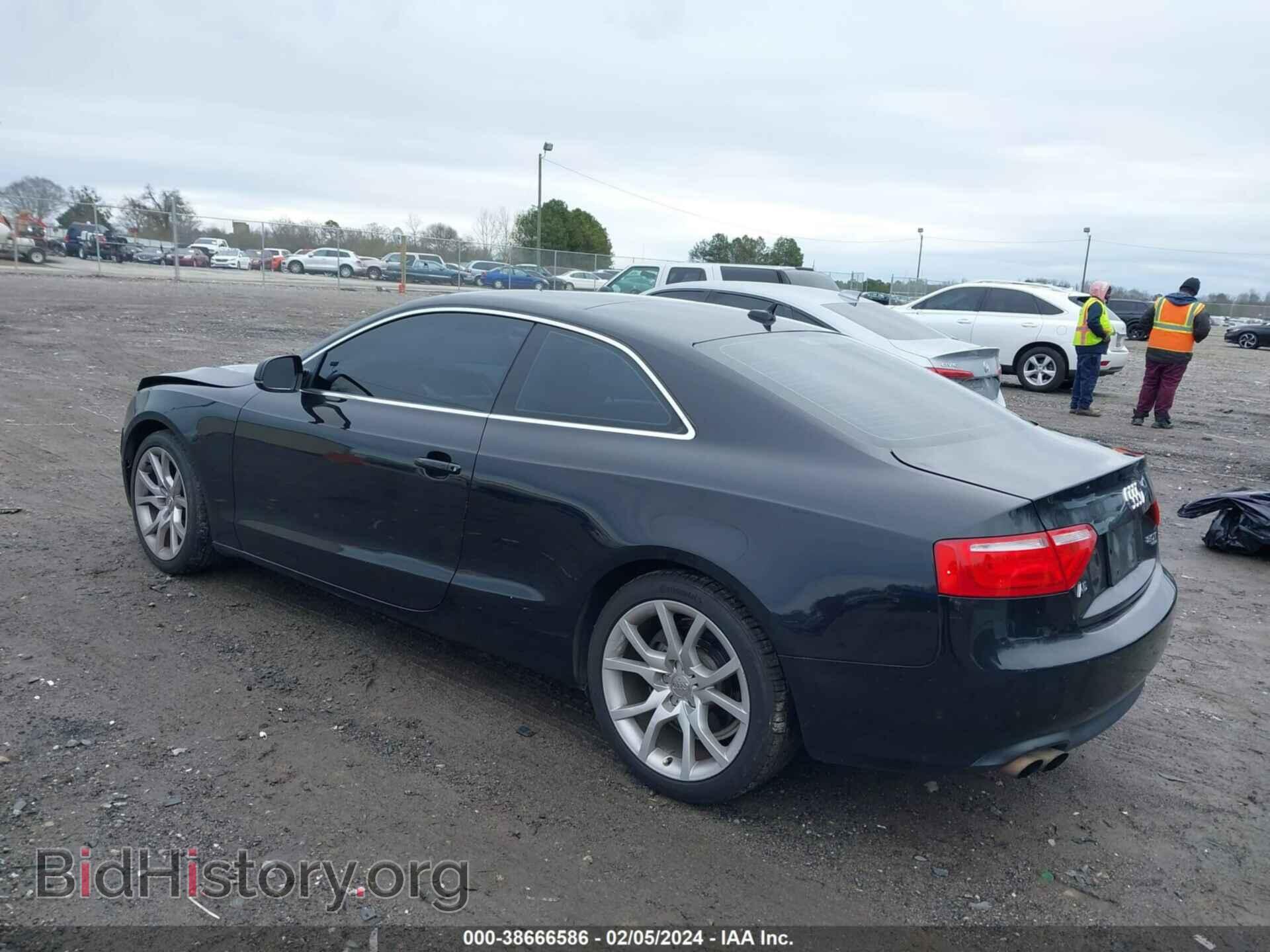 2010 AUDI A5 - VIN: WAUGFAFR8AA073859 - Фото 3