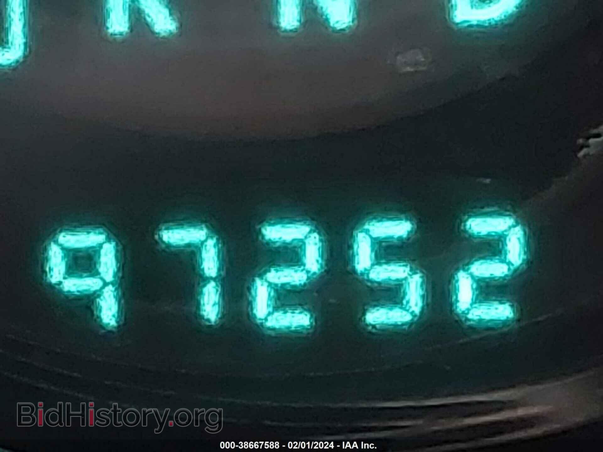 2011 CHRYSLER 200 - VIN: 1C3BC8FG2BN566948 - Фото 7