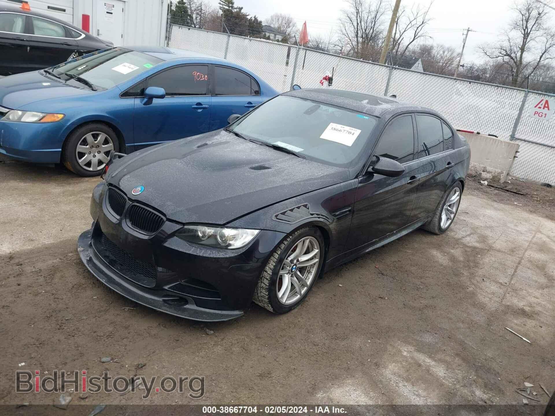 2011 BMW M3 - VIN: WBSPM9C54BE203728 - Фото 2