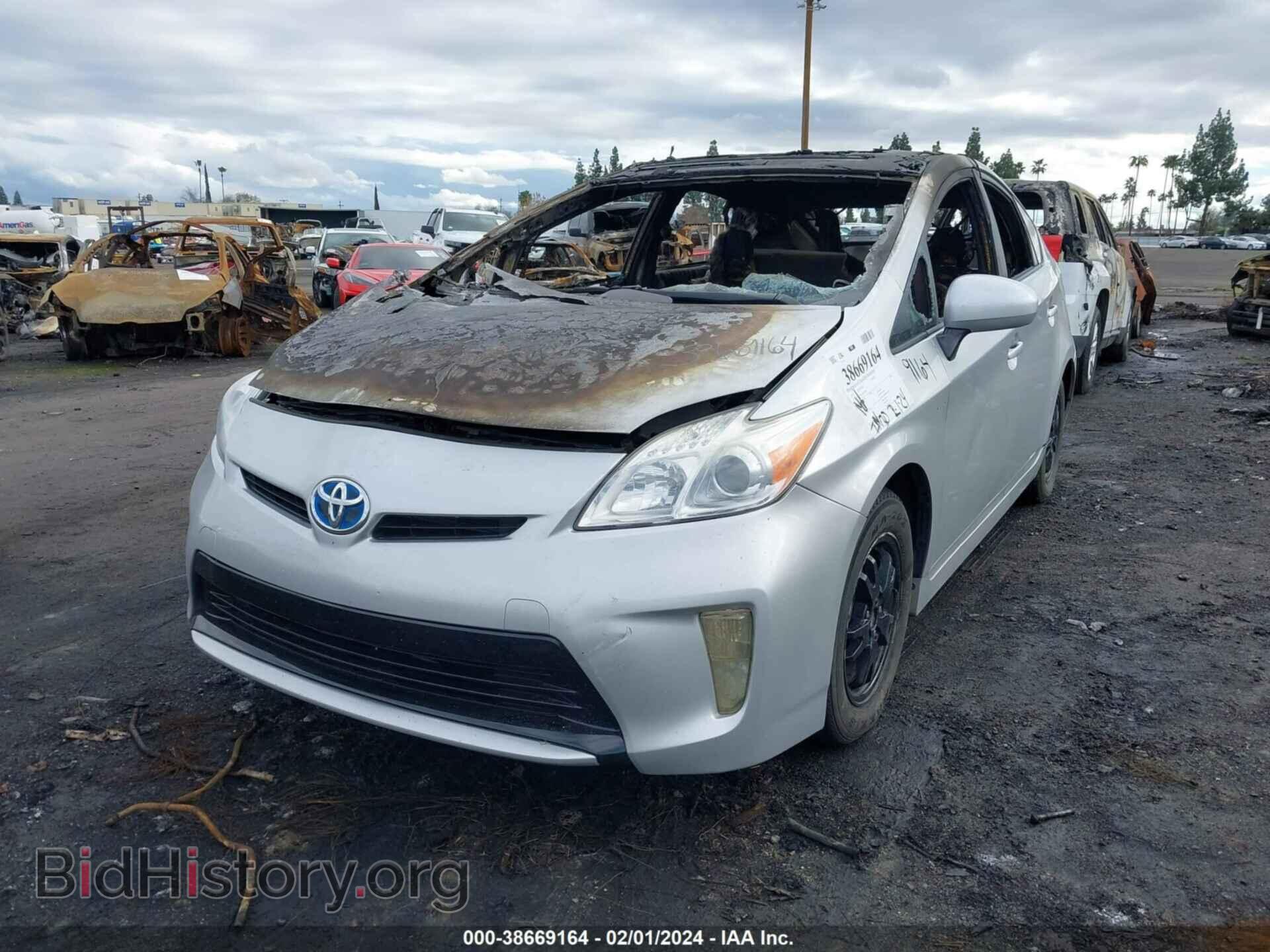 2015 TOYOTA PRIUS - VIN: JTDKN3DU3F0449710 - Фото 2