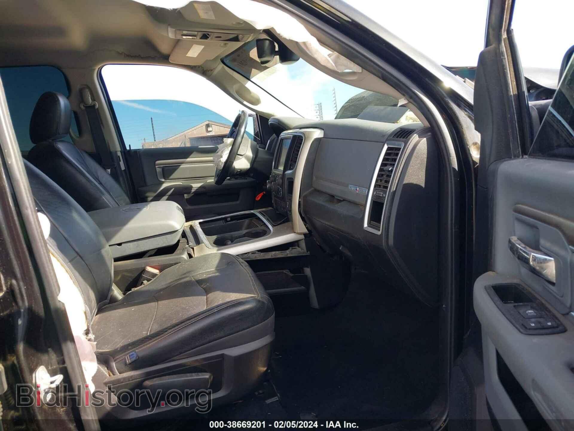 2016 RAM 1500 - VIN: 3C6RR6LT6GG363938 - Фото 5