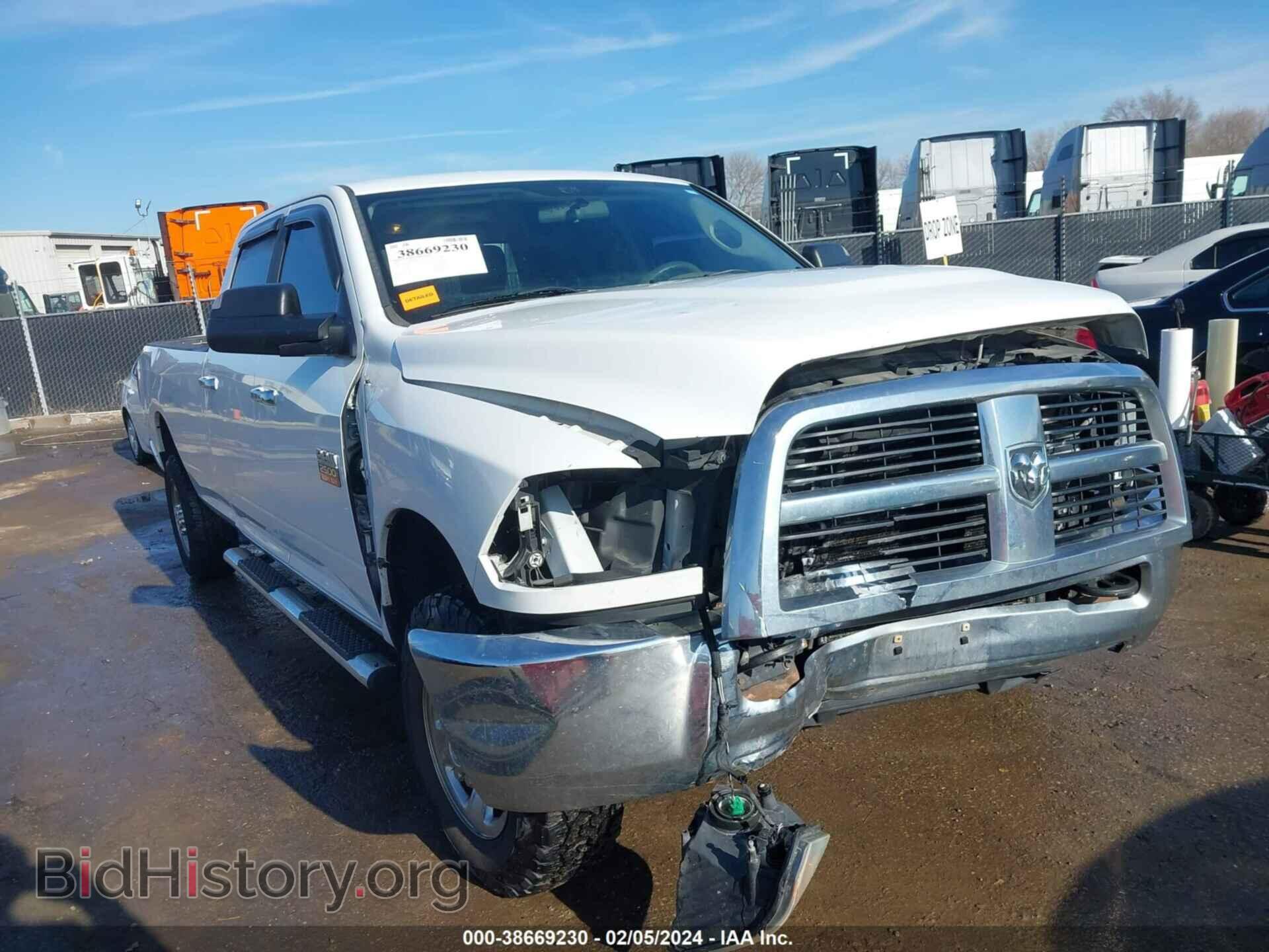 Photo 3C6UD5JL4CG100962 - RAM 2500 2012