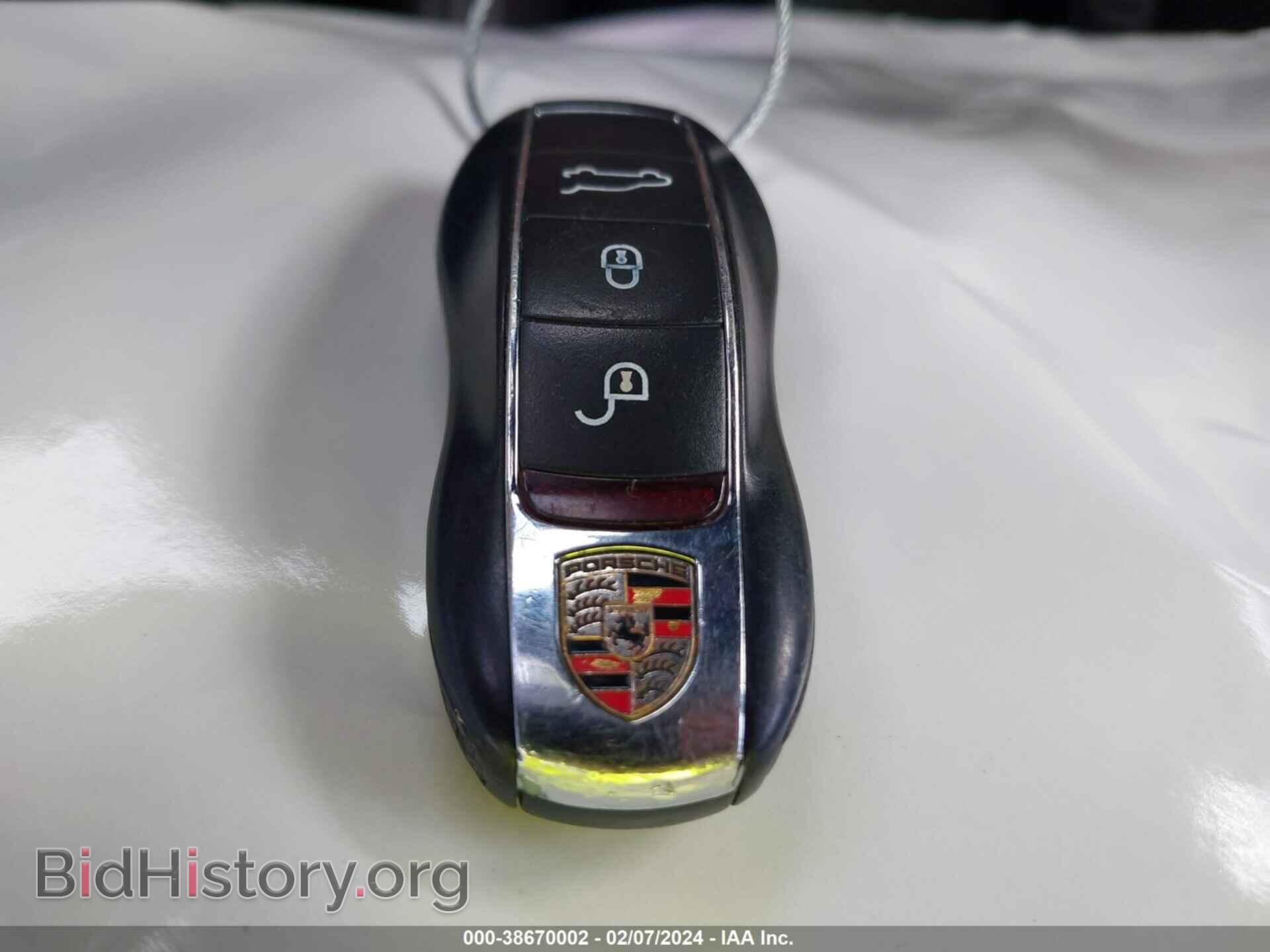 2011 PORSCHE CAYENNE - VIN: WP1AA2A21BLA04393 - Фото 11