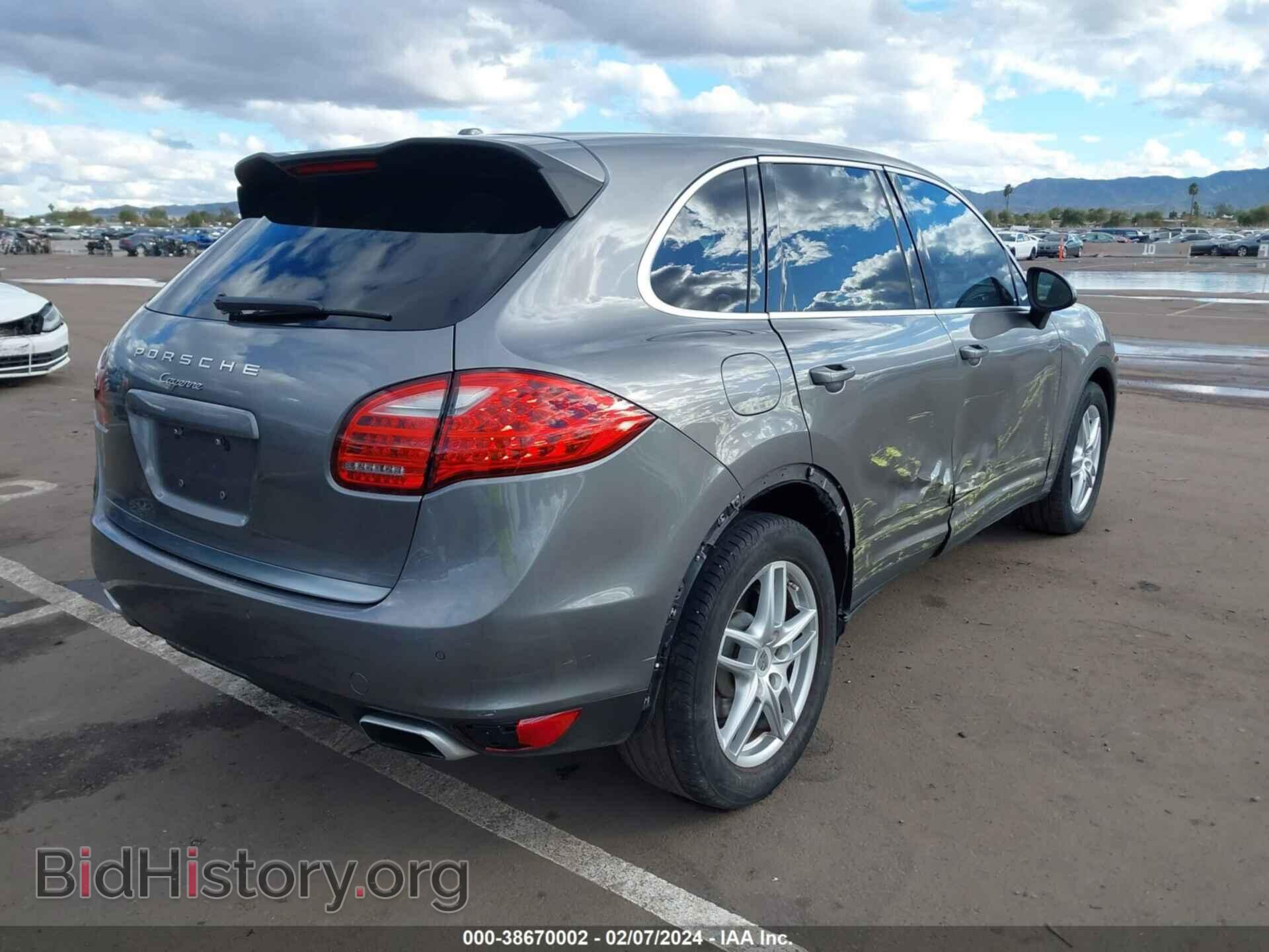 2011 PORSCHE CAYENNE - VIN: WP1AA2A21BLA04393 - Фото 4