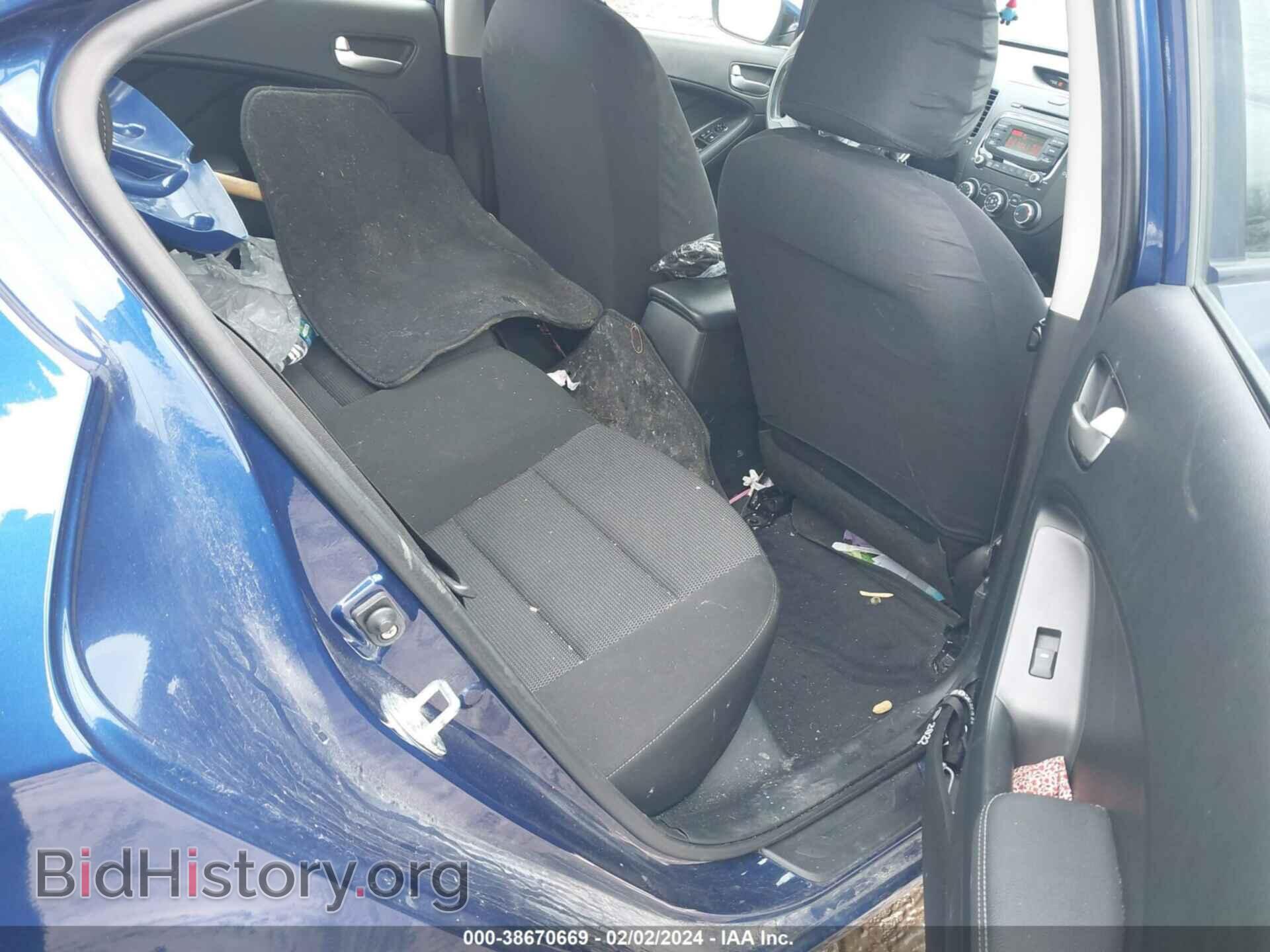 2017 KIA FORTE - VIN: 3KPFK4A71HE142657 - Фото 8