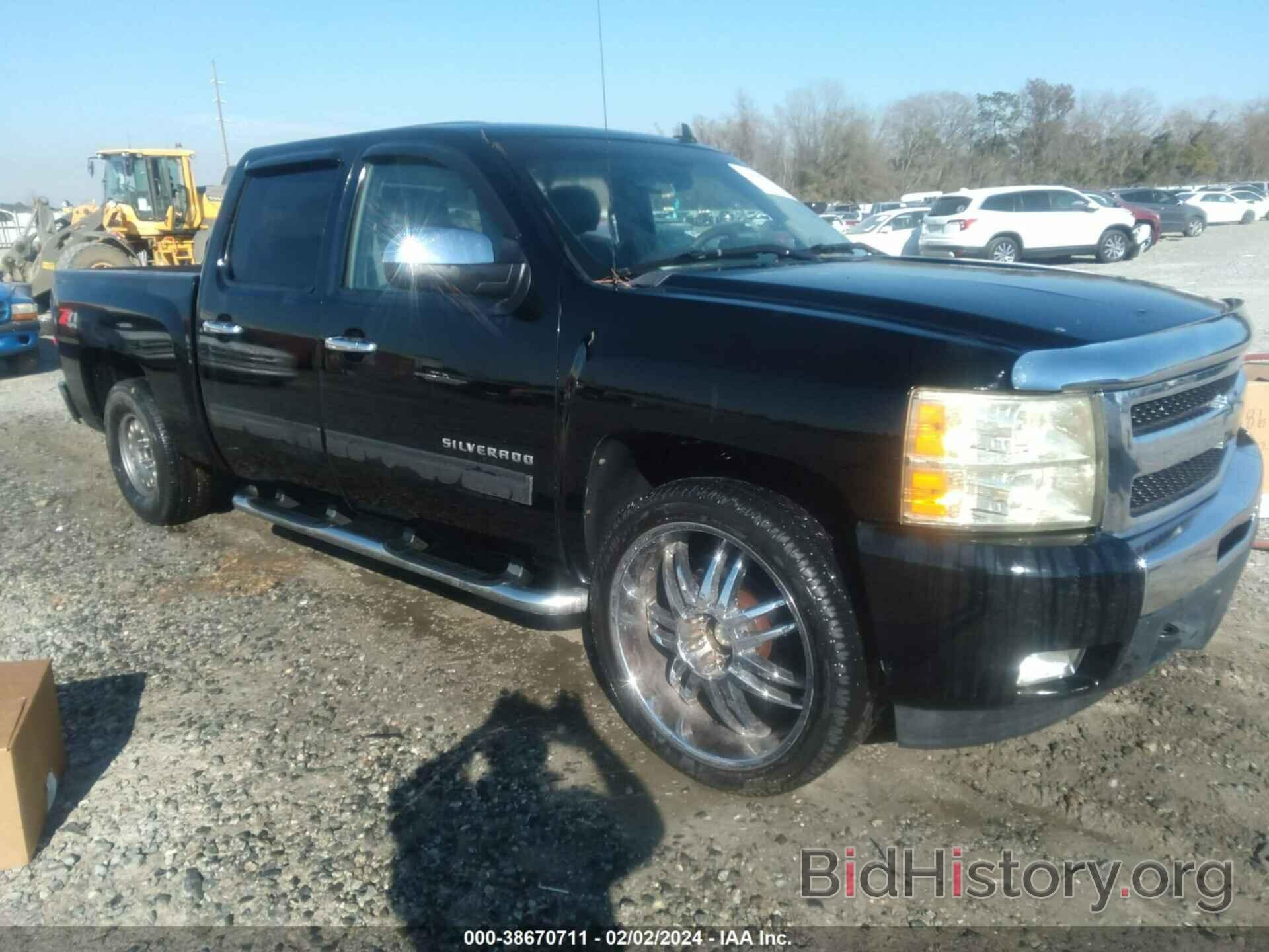 Photo 3GCPKSE38BG112406 - CHEVROLET SILVERADO 1500 2011