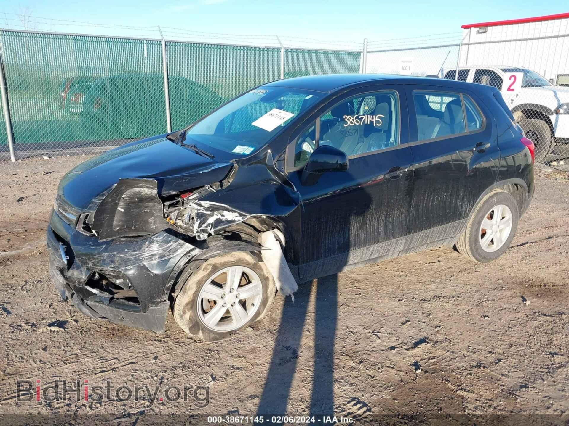 2019 CHEVROLET TRAX - VIN: 3GNCJNSB3KL170047 - Фото 2
