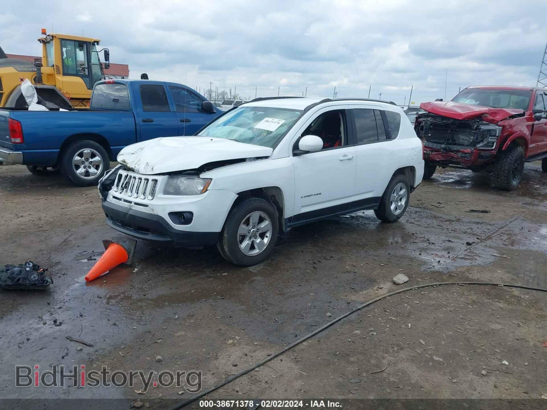 2016 JEEP COMPASS - VIN: 1C4NJCEB1GD651381 - Фото 2