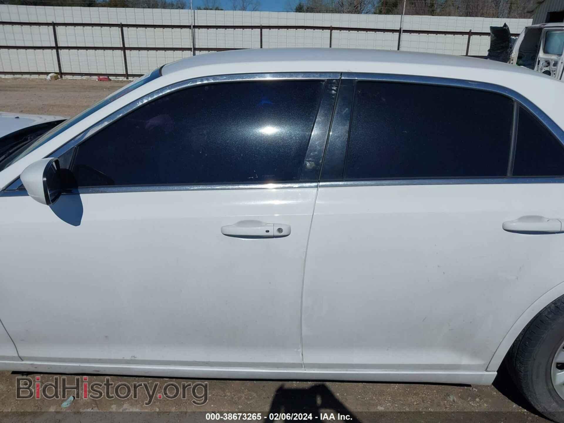2014 CHRYSLER 300 - VIN: 2C3CCAAG8EH211704 - Photo 14