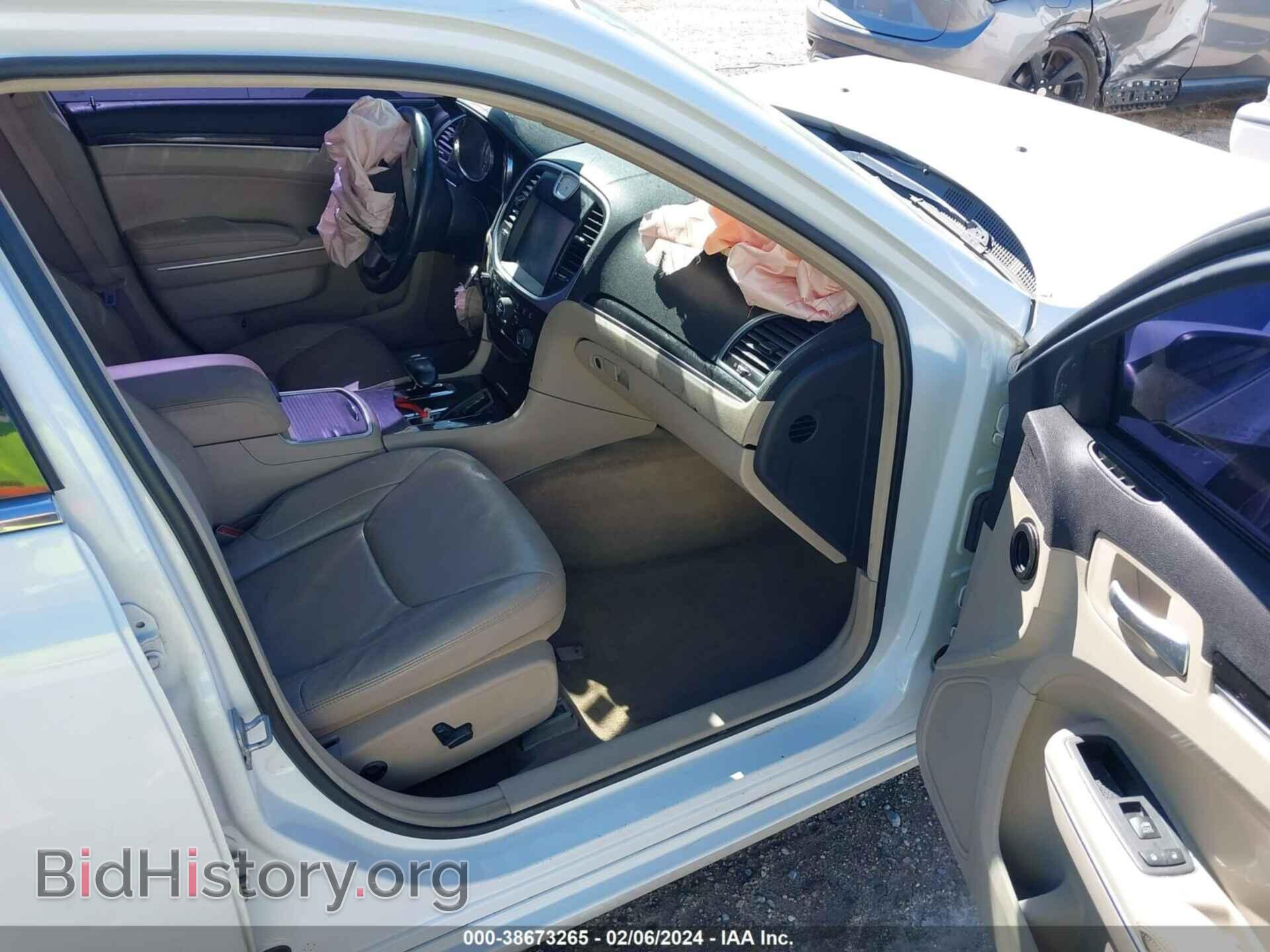 2014 CHRYSLER 300 - VIN: 2C3CCAAG8EH211704 - Photo 5