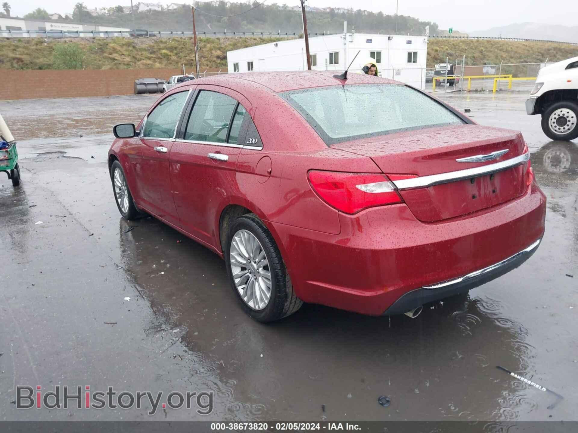 2011 CHRYSLER 200 - VIN: 1C3BC2FG3BN570732 - Фото 3
