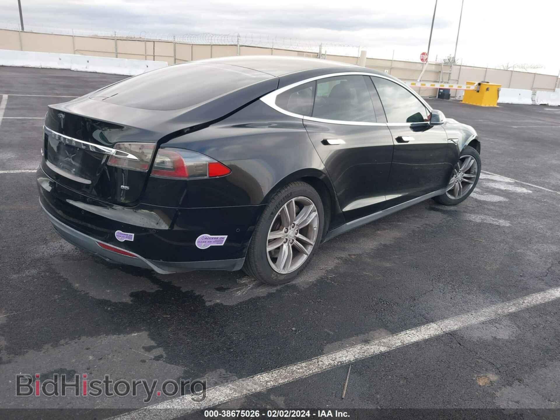2015 TESLA MODEL S - VIN: 5YJSA1E15FF117452 - Фото 4