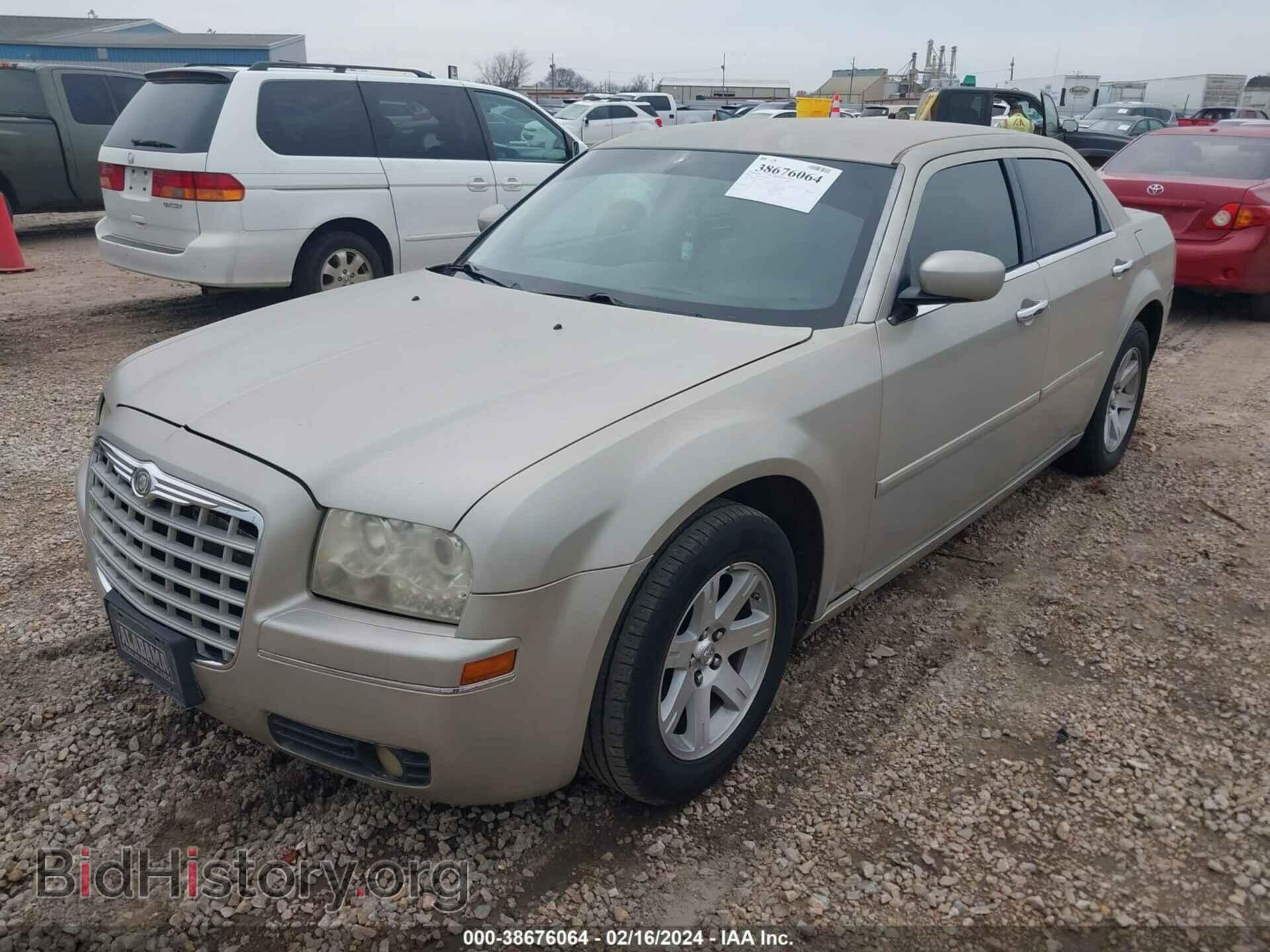 2006 CHRYSLER 300 - VIN: 2C3KA53G46H455731 - Фото 2