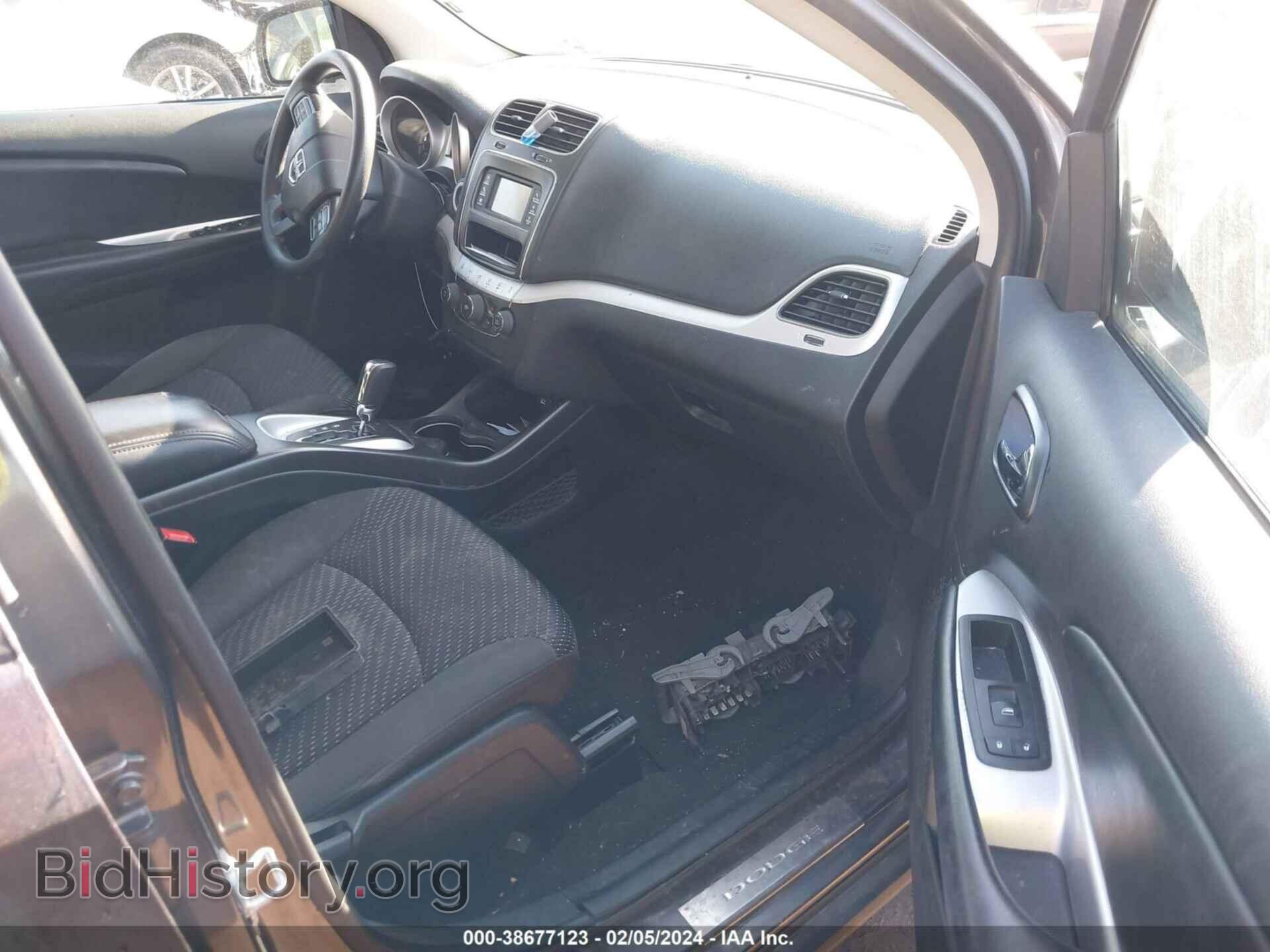 2018 DODGE JOURNEY - VIN: 3C4PDCAB2JT276415 - Фото 5