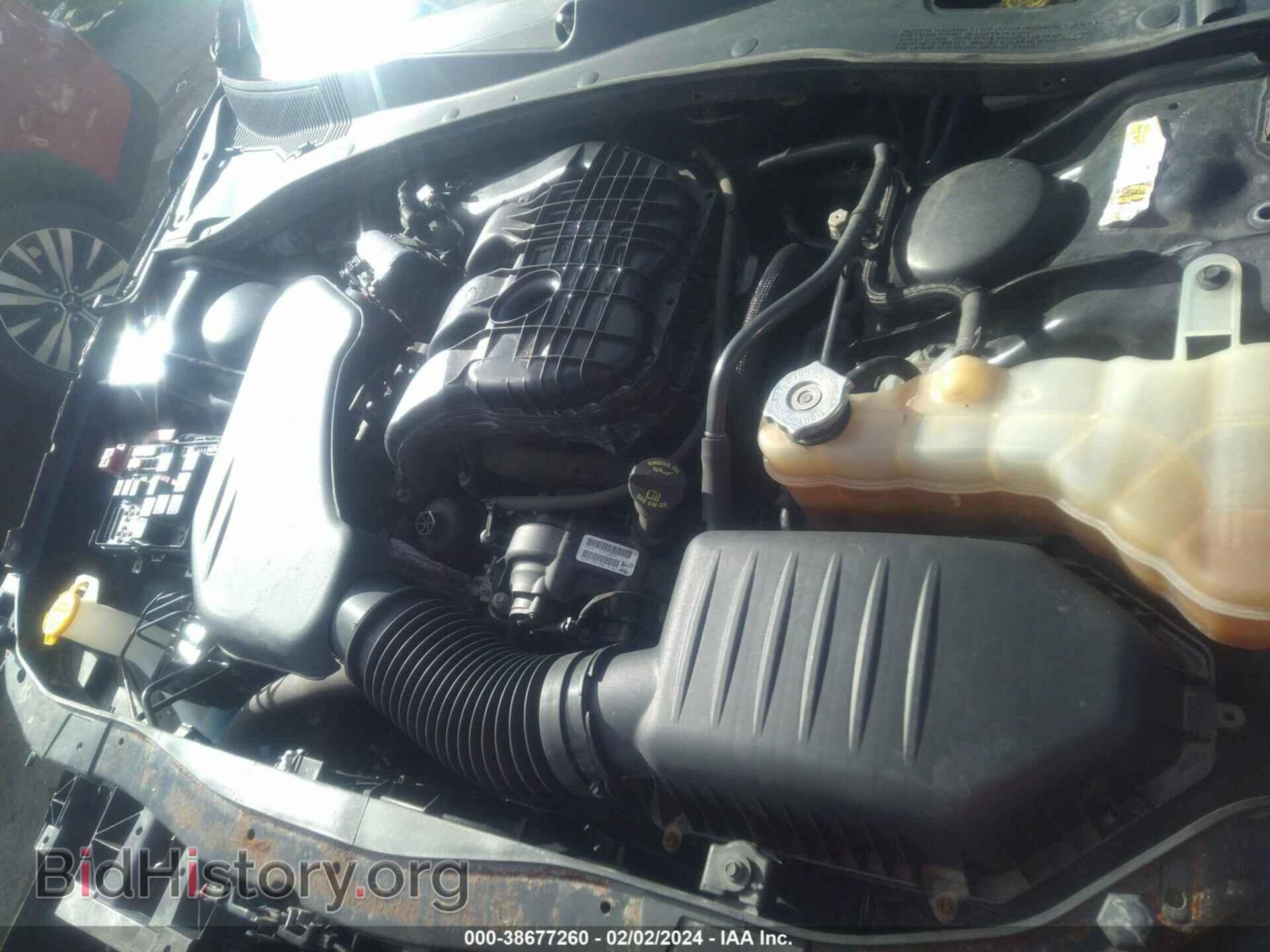 2017 CHRYSLER 300 - VIN: 2C3CCAGGXHH624266 - Фото 10