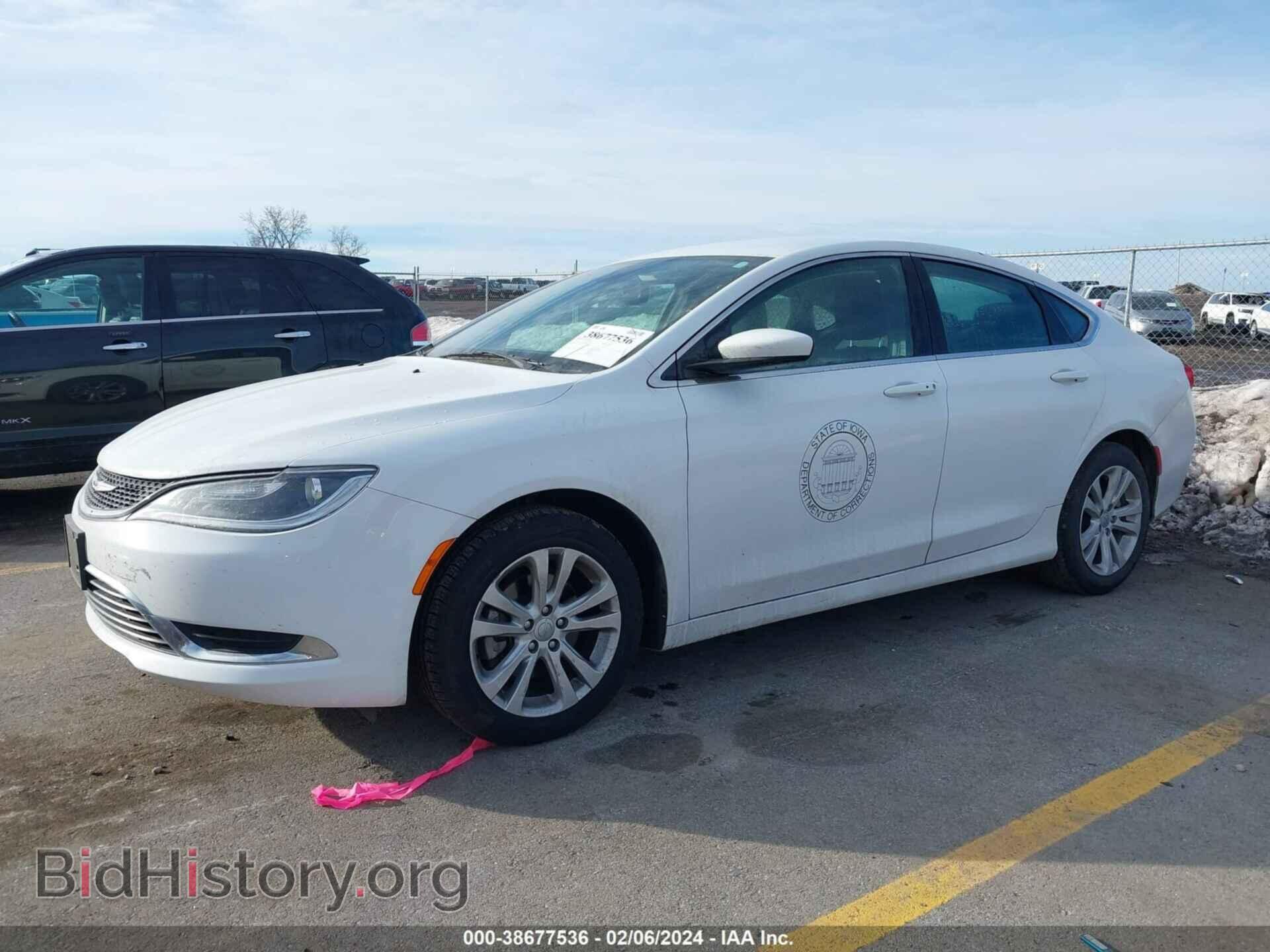 2015 CHRYSLER 200 - VIN: 1C3CCCAB0FN672193 - Фото 2