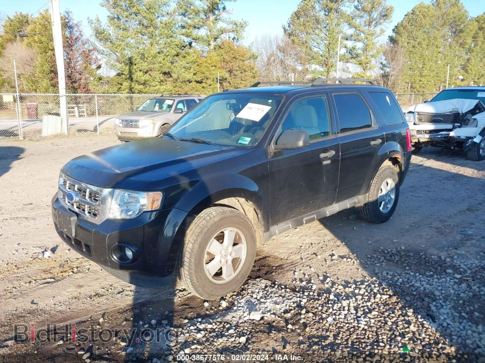 2011 FORD ESCAPE - VIN: 1FMCU9DG5BKC24025 - Фото 2