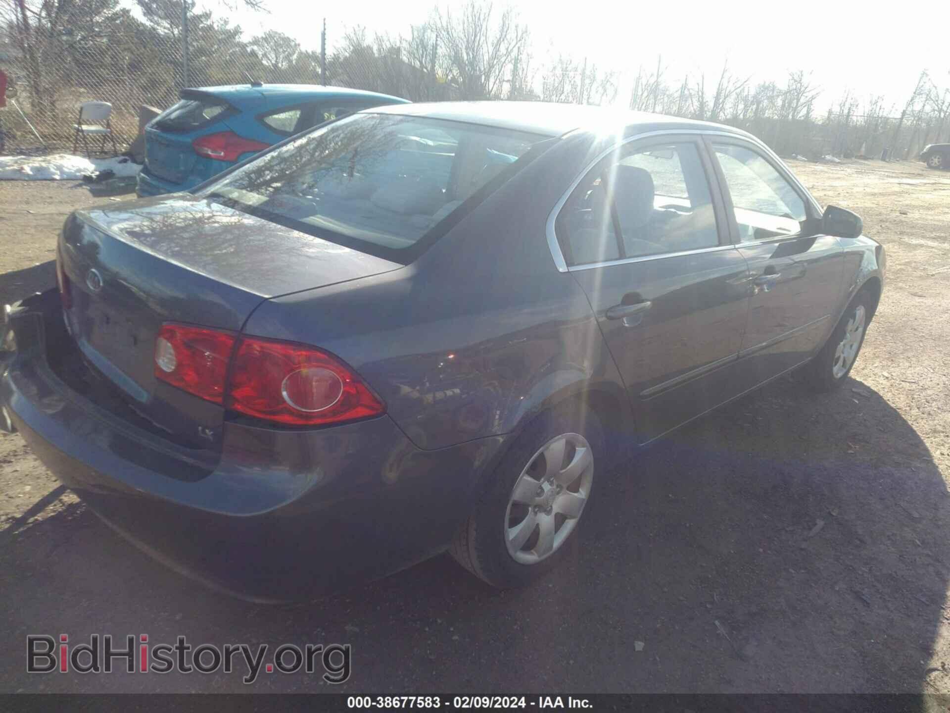 2008 KIA OPTIMA - VIN: KNAGE123785184555 - Фото 4