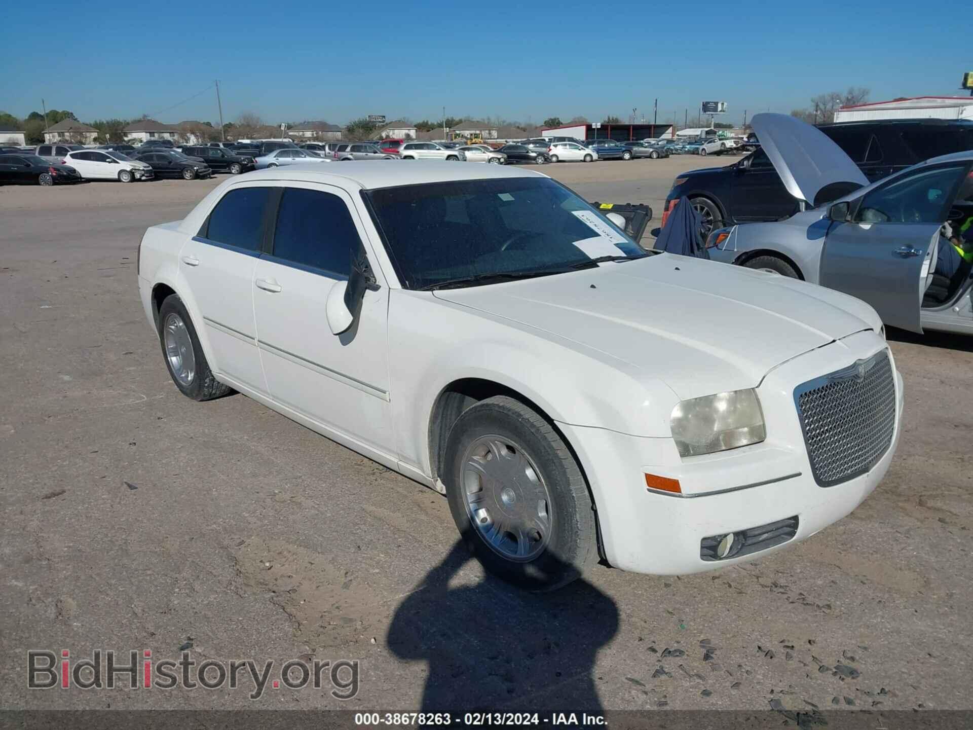 Фотография 2C3KA53G76H496144 - CHRYSLER 300 2006