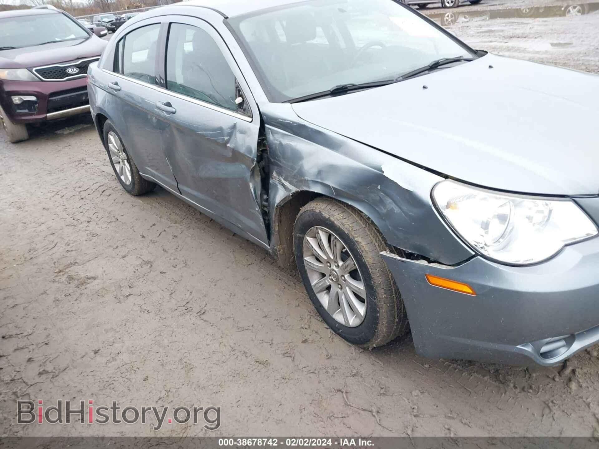 2010 CHRYSLER SEBRING - VIN: 1C3CC5FB7AN230976 - Фото 6