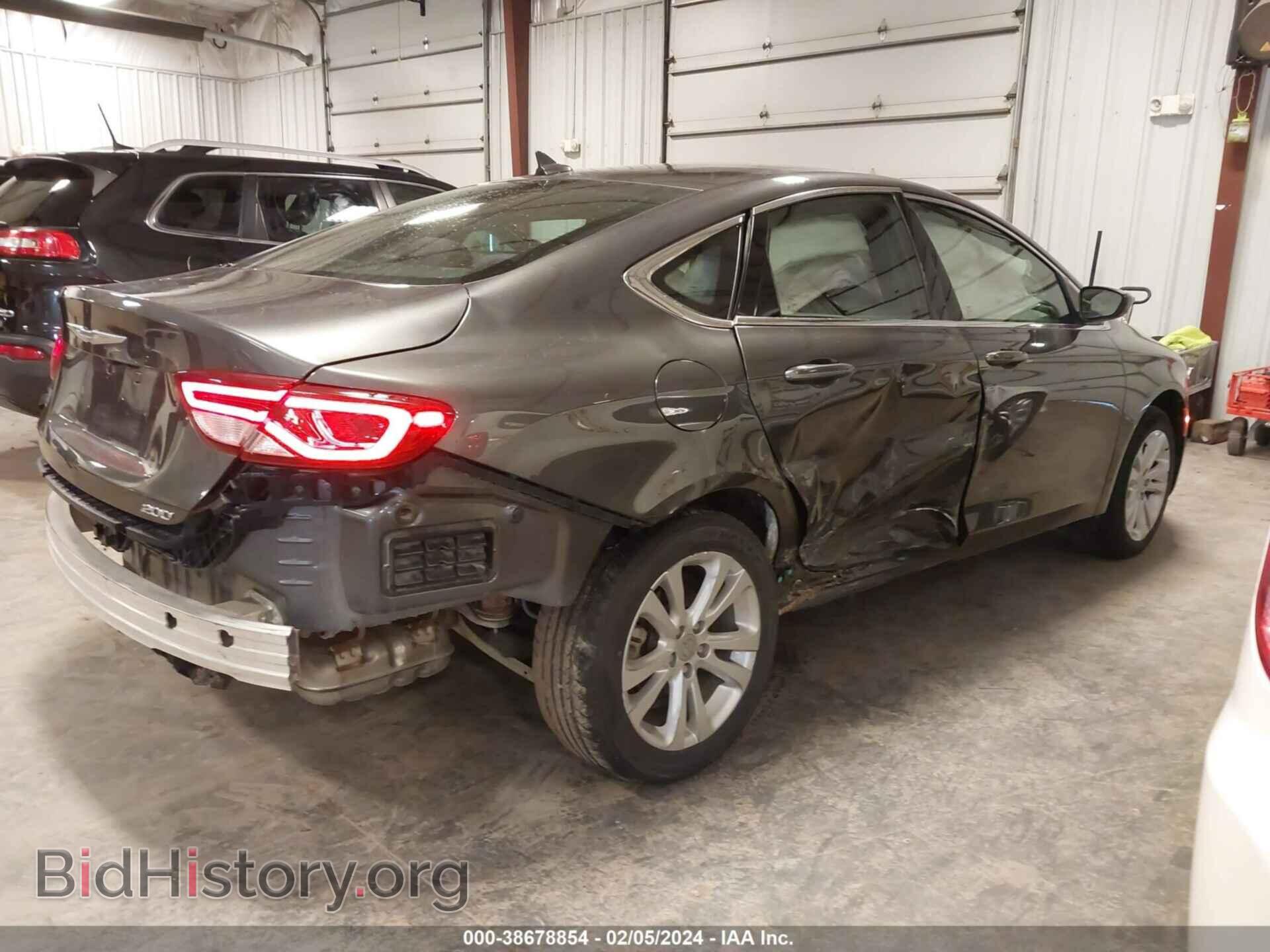 2015 CHRYSLER 200 - VIN: 1C3CCCAB7FN711412 - Фото 4