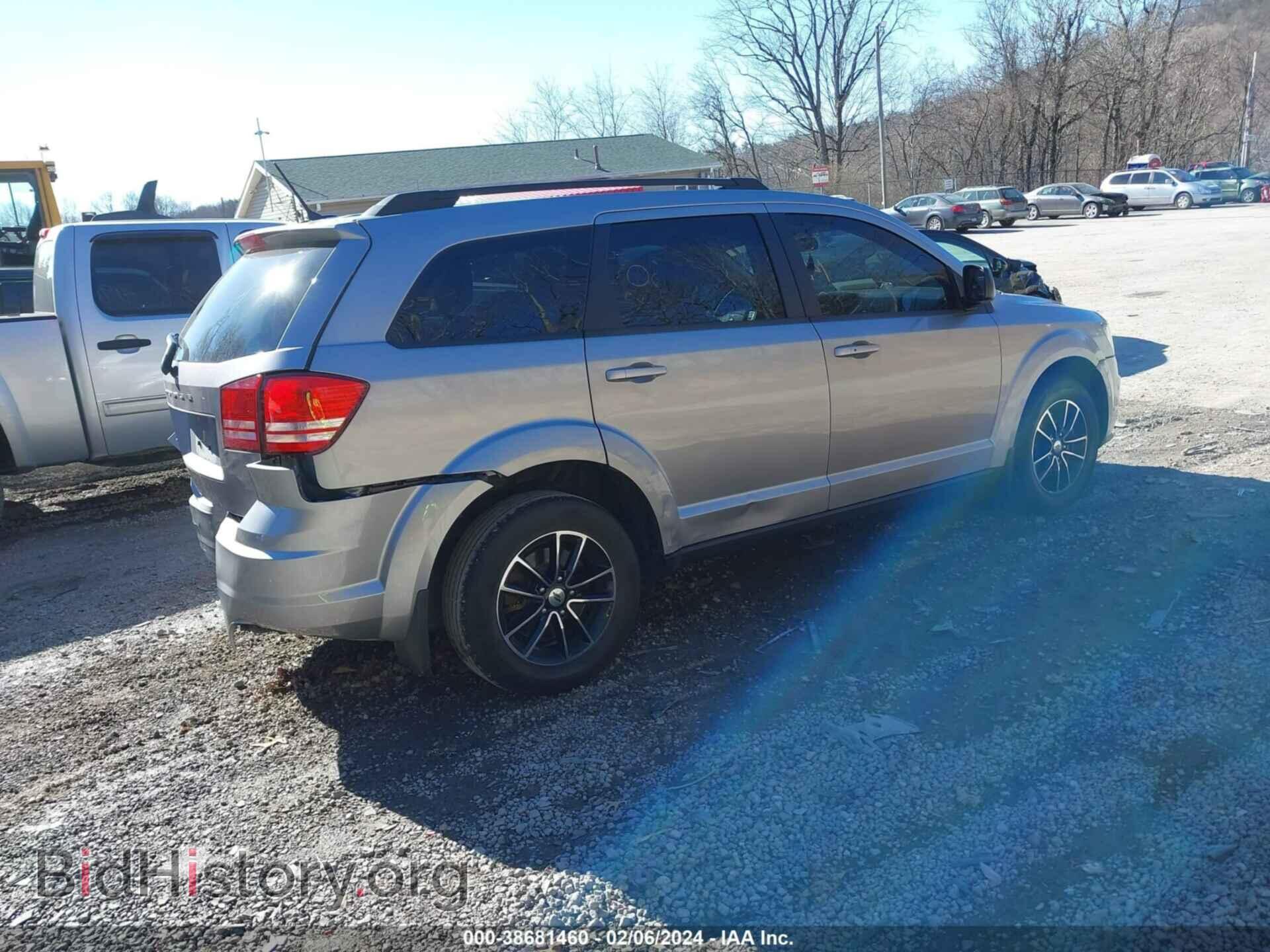 2018 DODGE JOURNEY - VIN: 3C4PDCAB3JT242094 - Фото 4