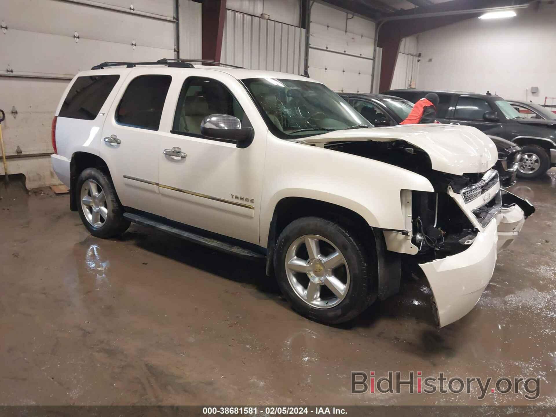 Photo 1GNSKCE04DR243607 - CHEVROLET TAHOE 2013