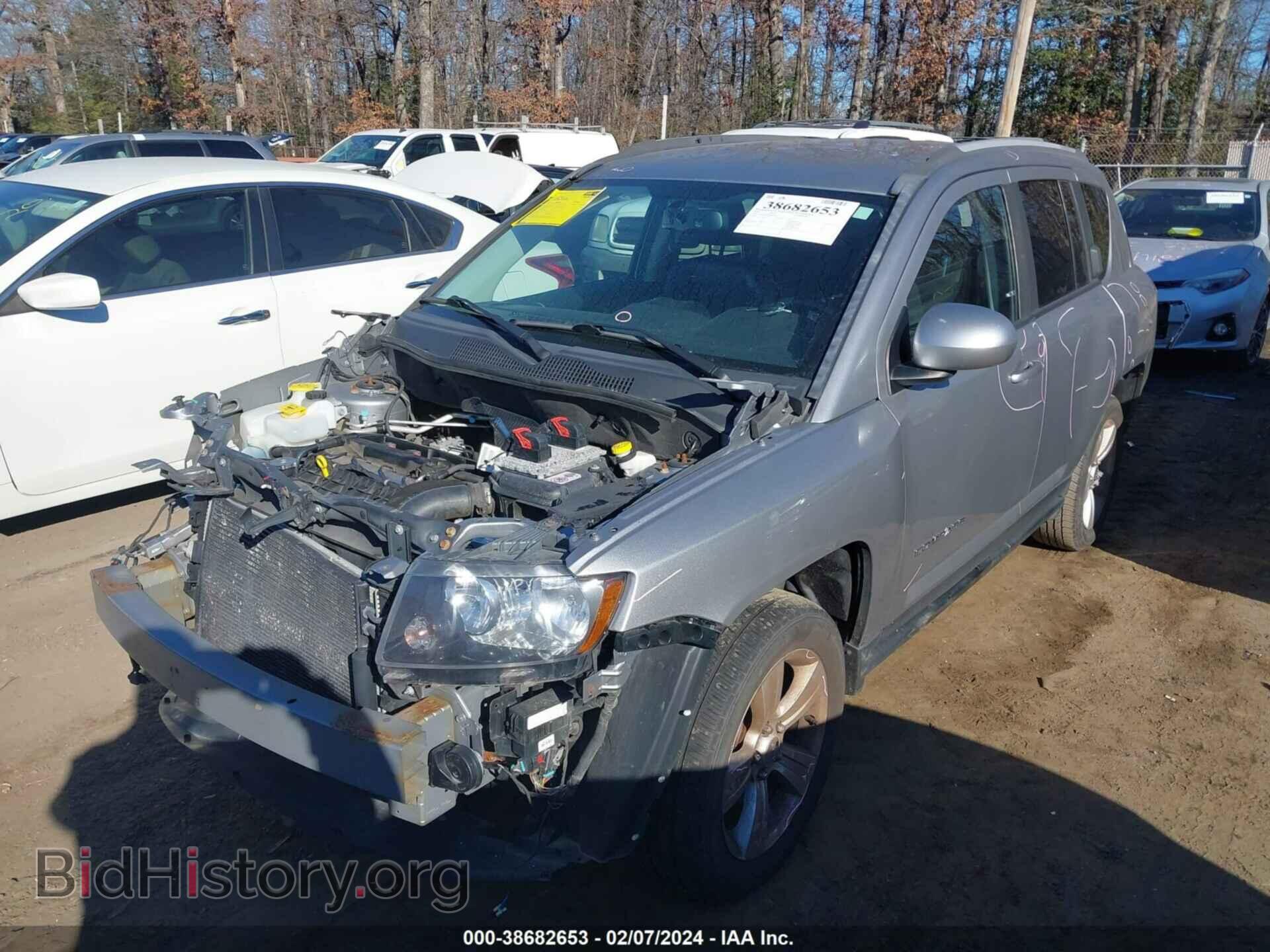 2016 JEEP COMPASS - VIN: 1C4NJDEB7GD614082 - Photo 2