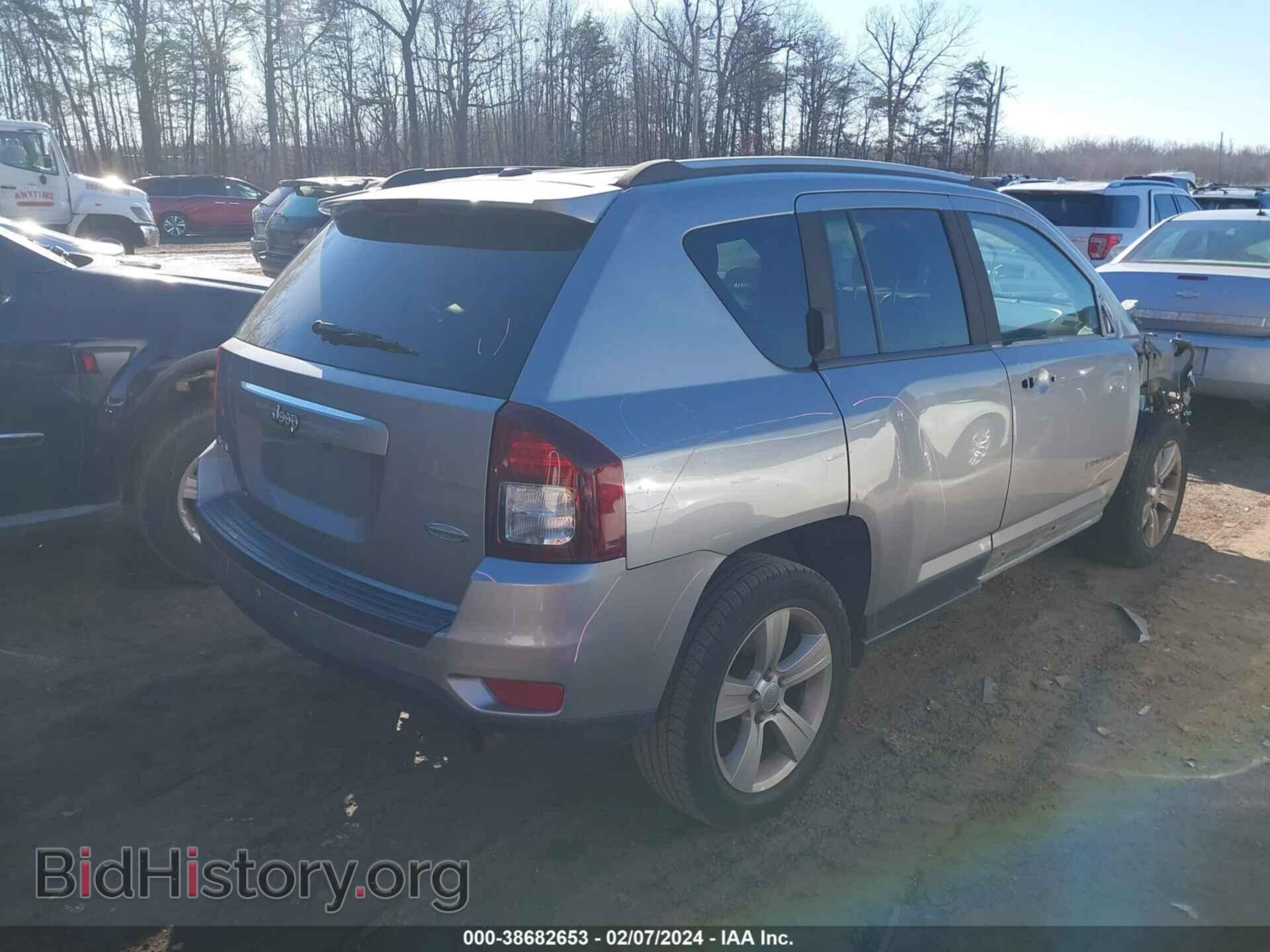 2016 JEEP COMPASS - VIN: 1C4NJDEB7GD614082 - Photo 4