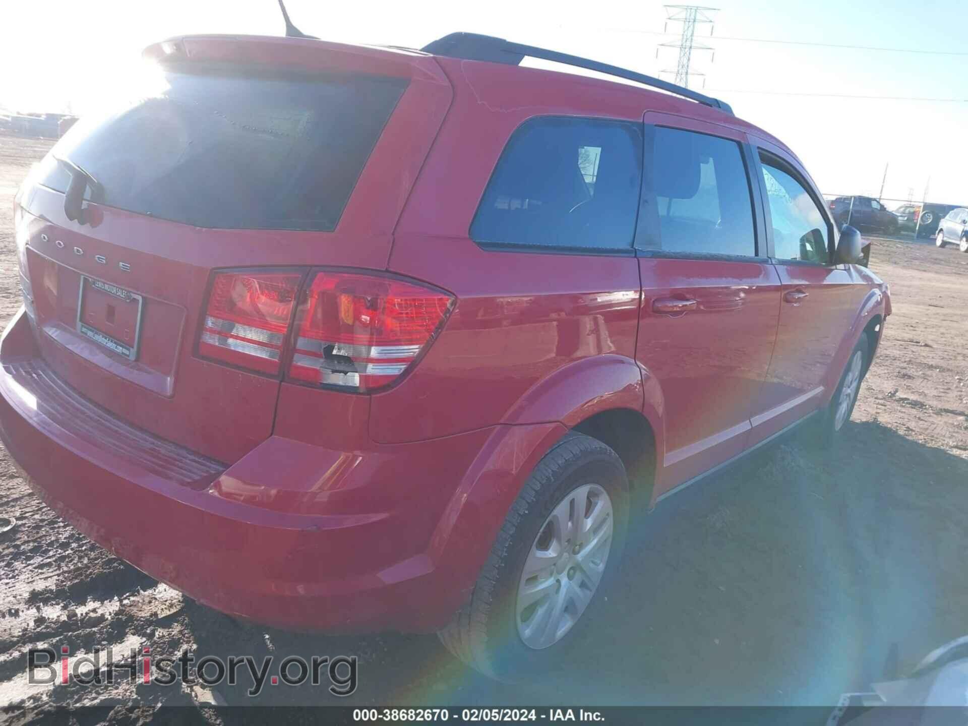 2018 DODGE JOURNEY - VIN: 3C4PDCAB4JT219228 - Фото 4