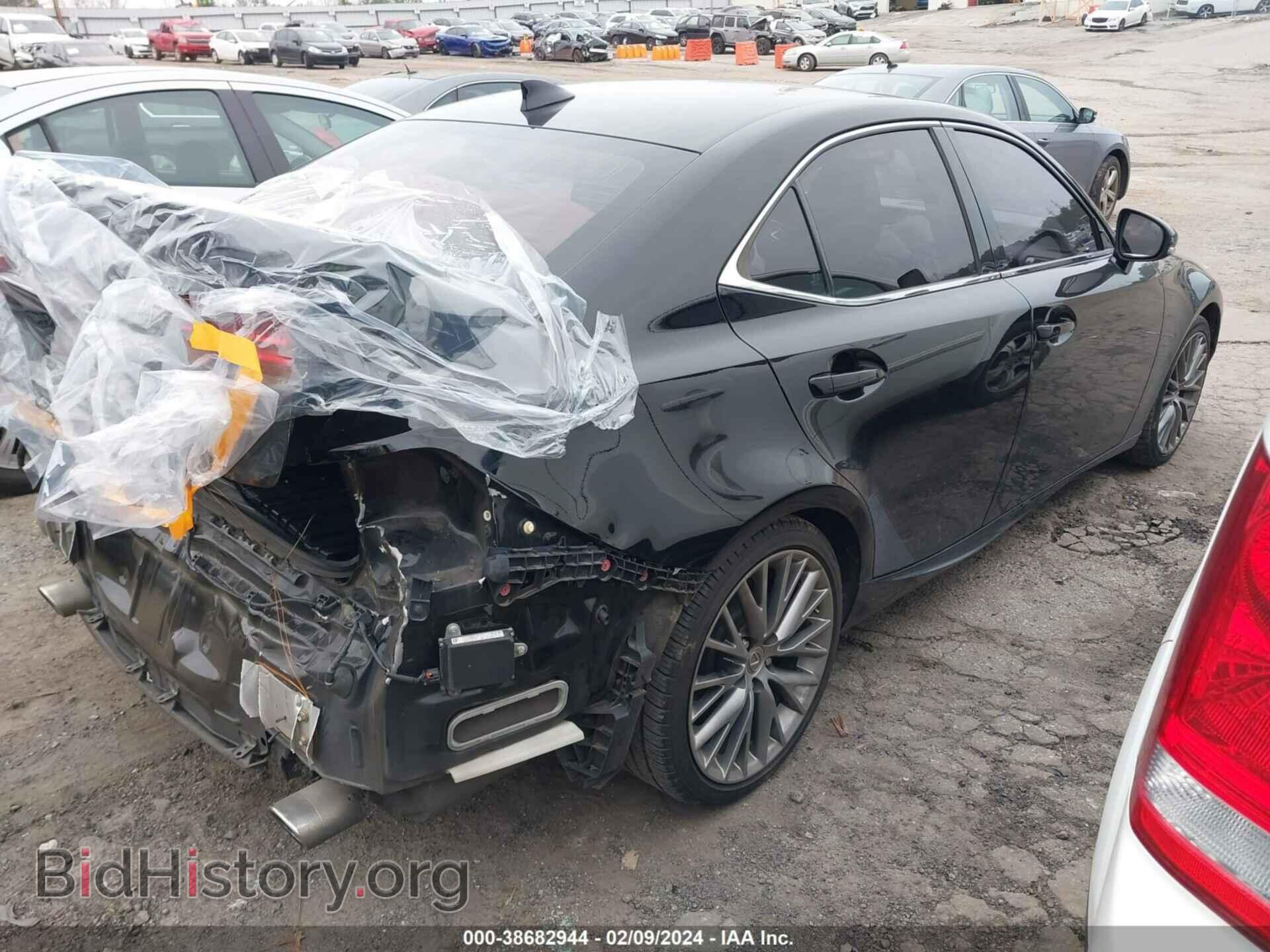 2016 LEXUS IS 200T - VIN: JTHBA1D21G5010765 - Фото 4