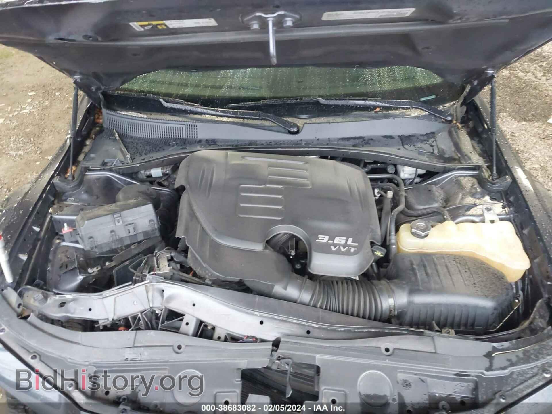 2015 CHRYSLER 300 - VIN: 2C3CCABG6FH926738 - Фото 10