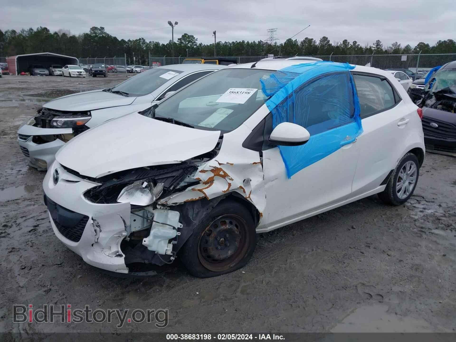 2014 MAZDA MAZDA2 - VIN: JM1DE1KY0E0187033 - Фото 2