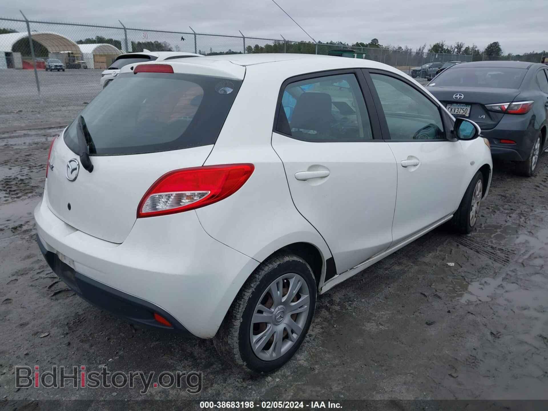 2014 MAZDA MAZDA2 - VIN: JM1DE1KY0E0187033 - Фото 4