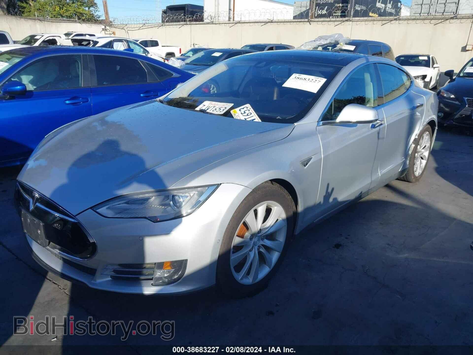 2014 TESLA MODEL S - VIN: 5YJSA1H14EFP53810 - Photo 2