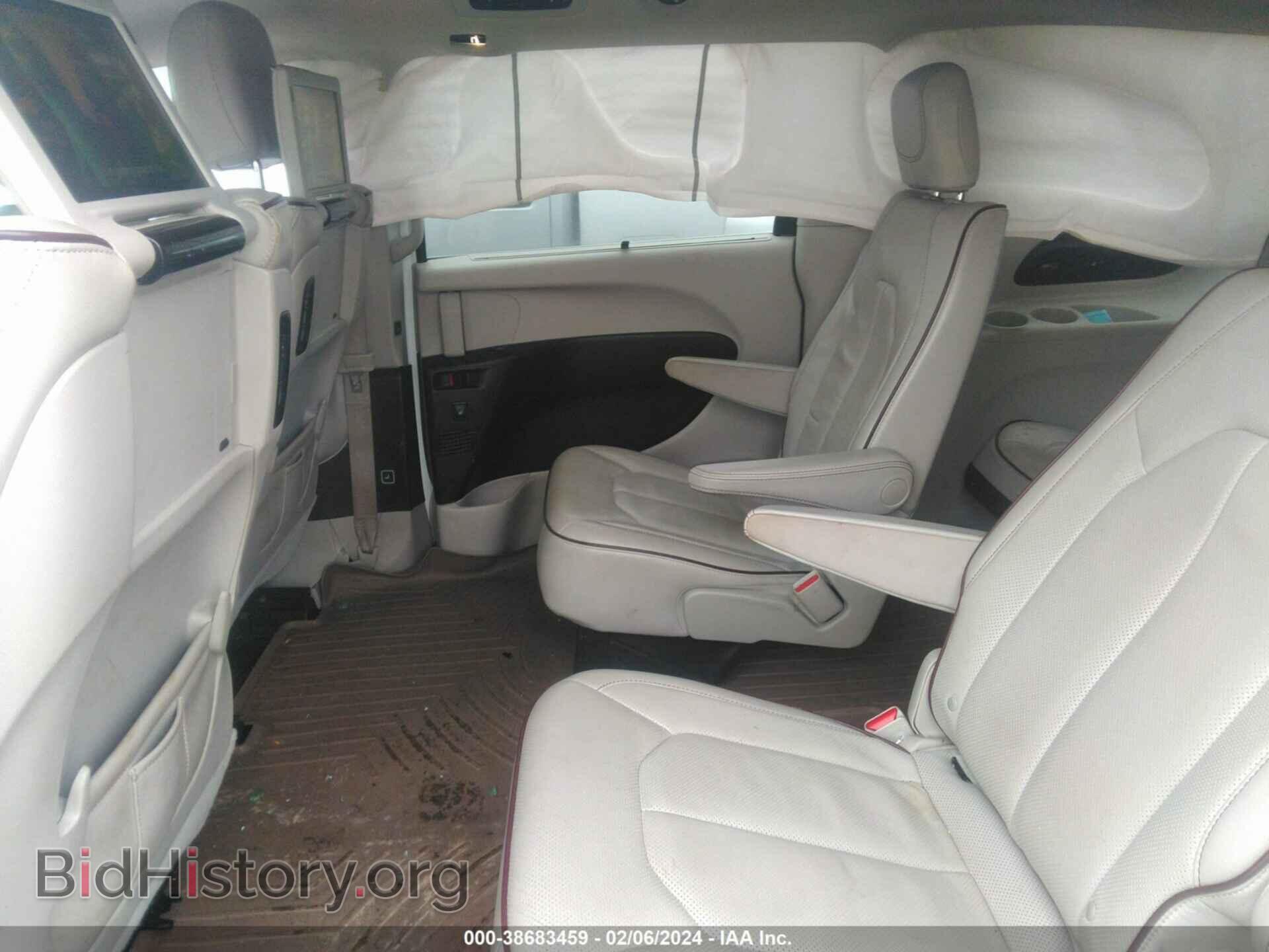 2018 CHRYSLER PACIFICA - VIN: 2C4RC1GG5JR154461 - Фото 8