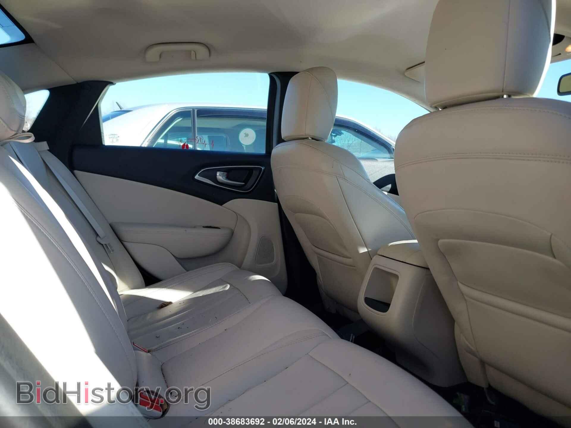 2016 CHRYSLER 200 - VIN: 1C3CCCAB6GN191057 - Фото 8
