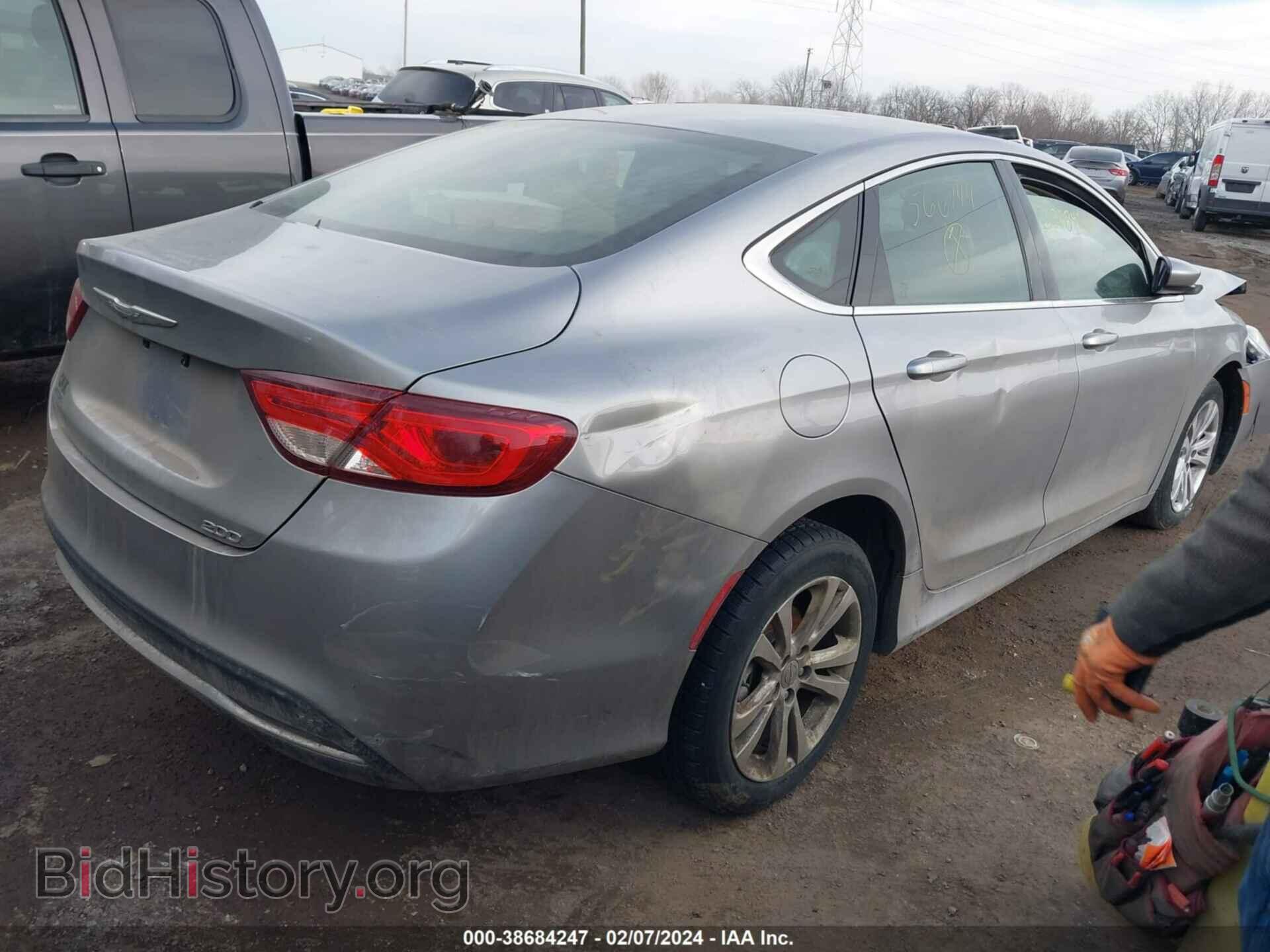 2015 CHRYSLER 200 - VIN: 1C3CCCAB7FN566744 - Фото 4