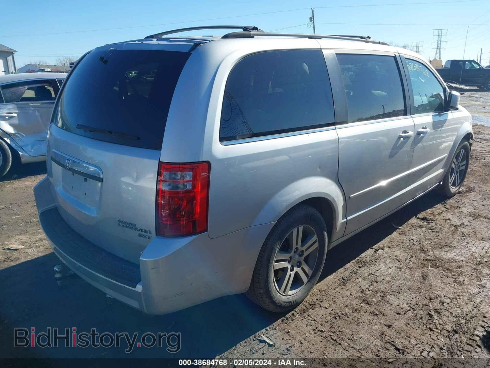 2010 DODGE GRAND CARAVAN - VIN: 2D4RN5DXXAR223640 - Фото 4